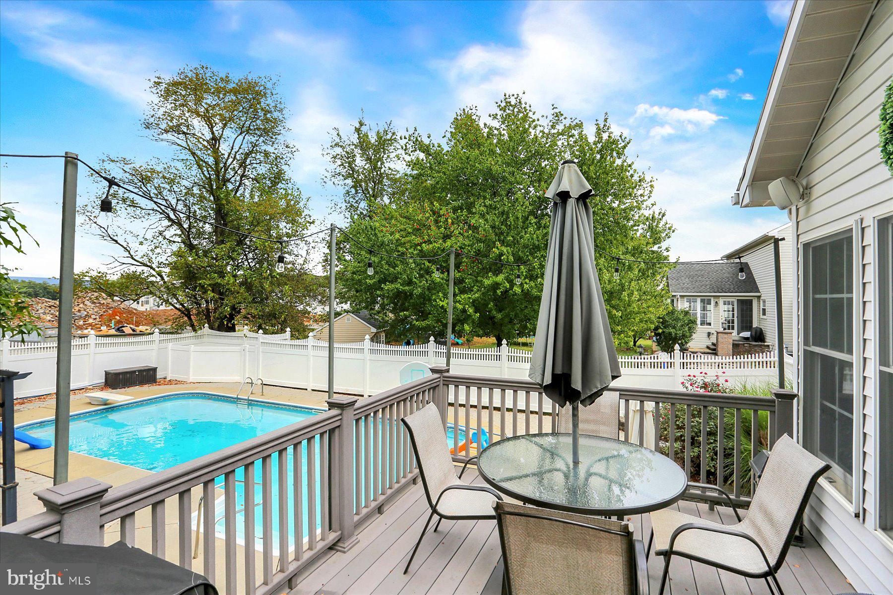 CICADA HILLS - Residential