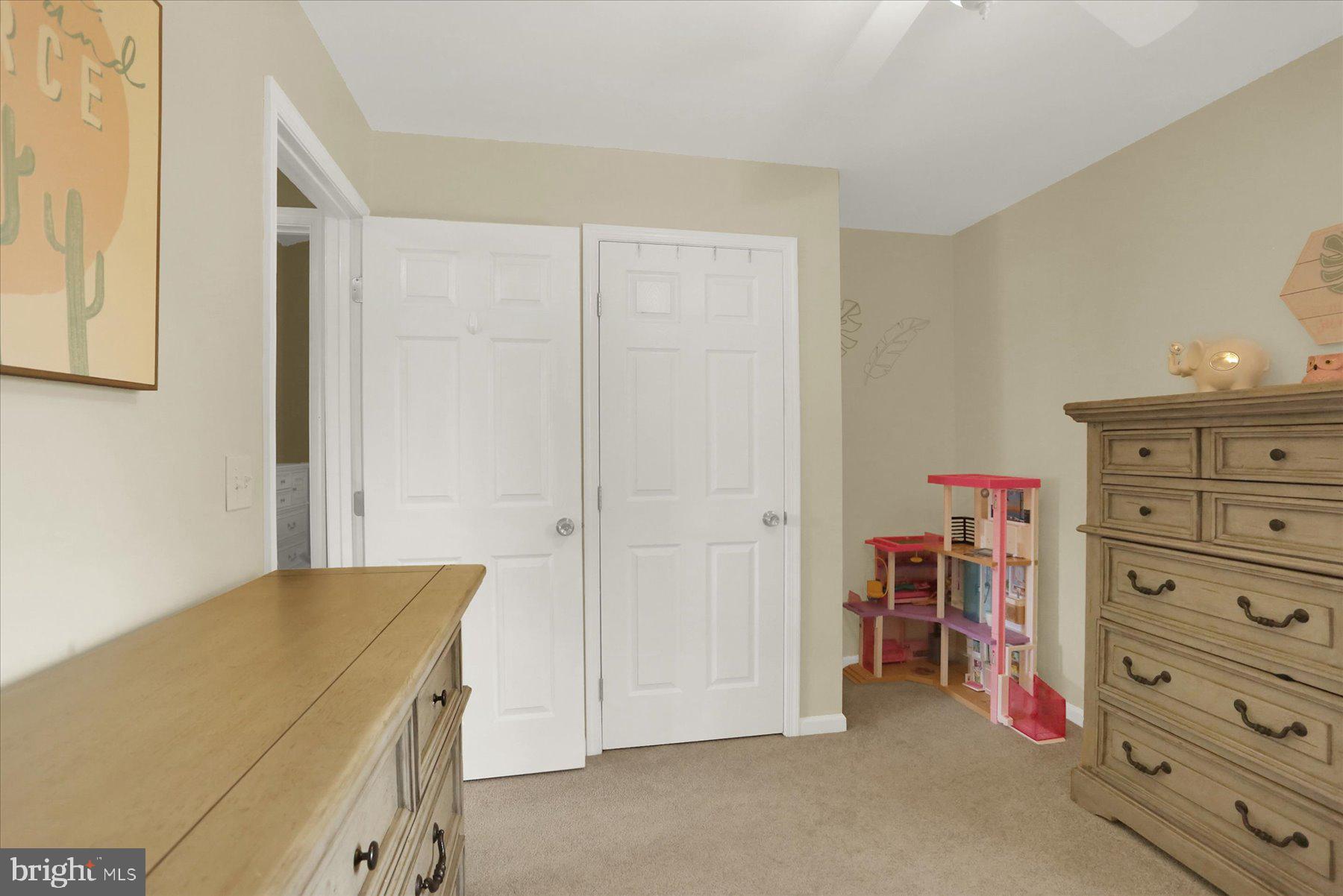 CICADA HILLS - Residential