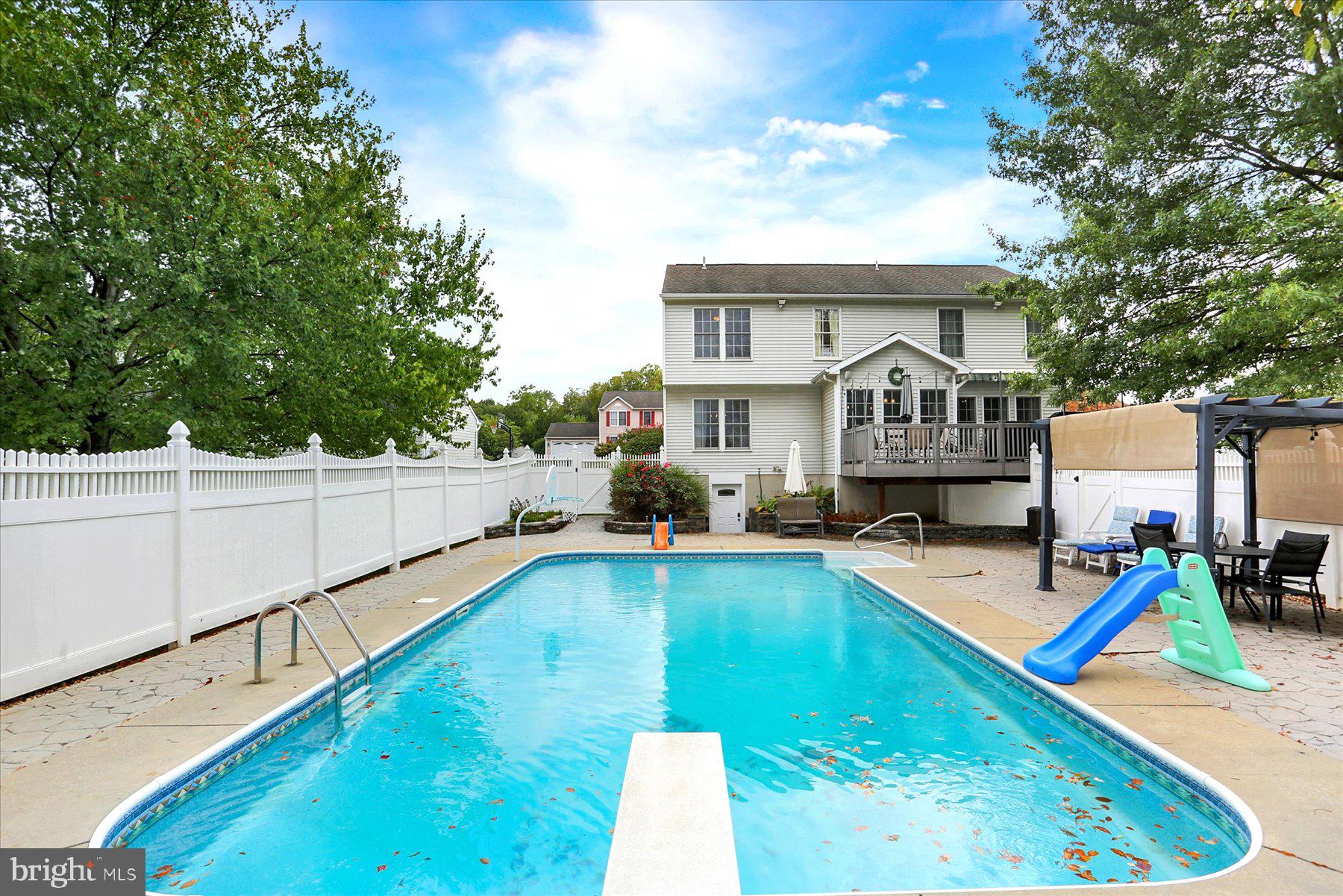 CICADA HILLS - Residential