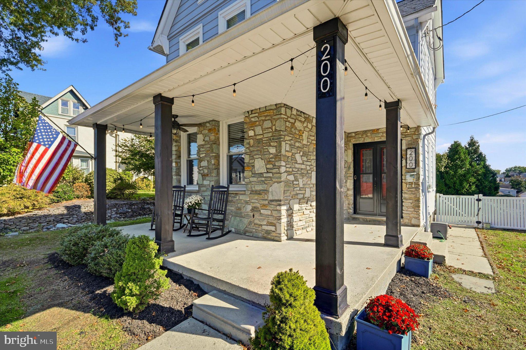 200 N SYLVANIA AVENUE