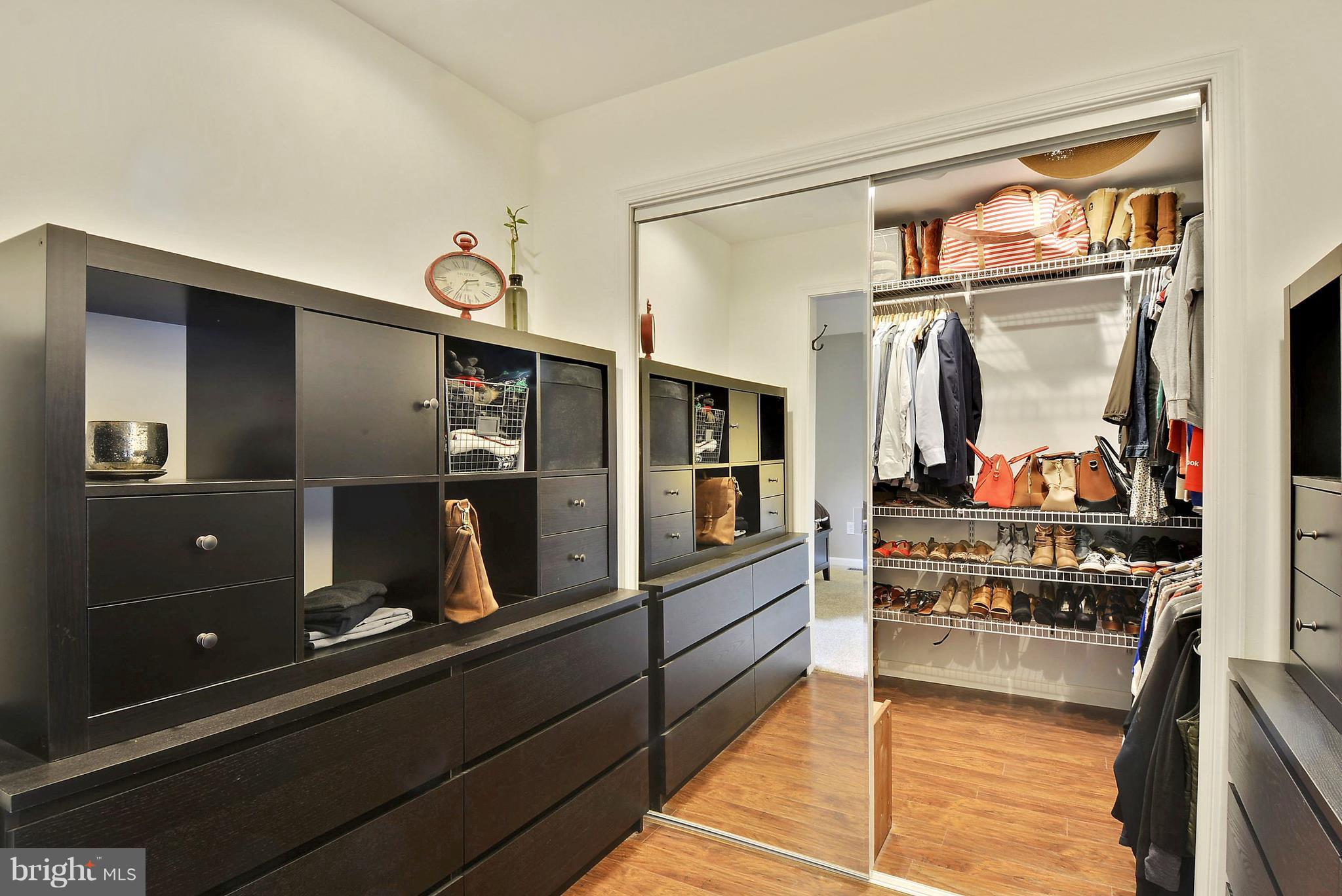 MOUNTAIN ROAD - Residential