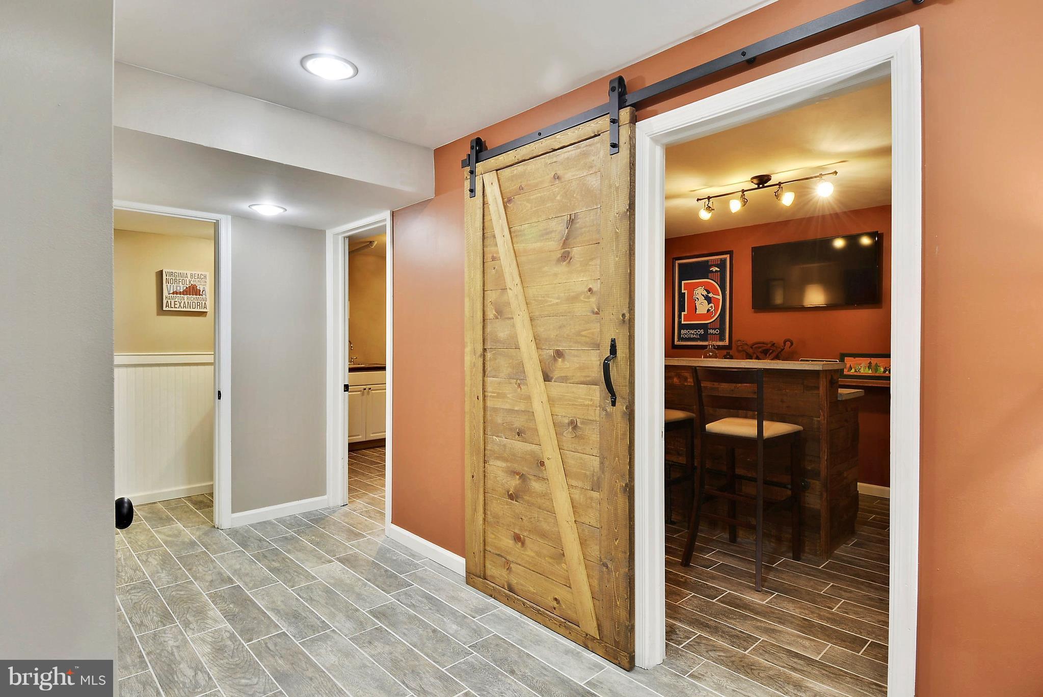 MOUNTAIN ROAD - Residential