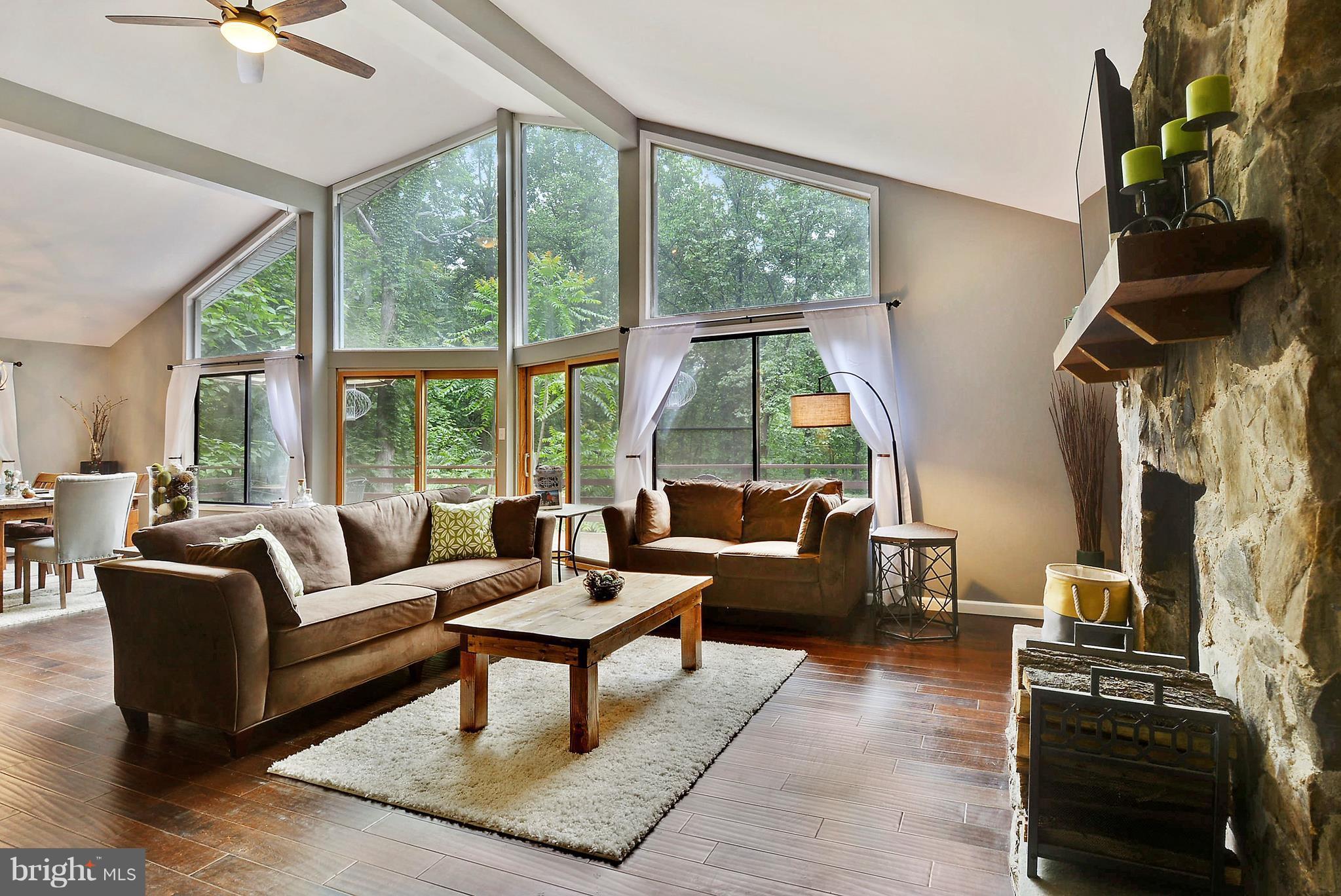 MOUNTAIN ROAD - Residential