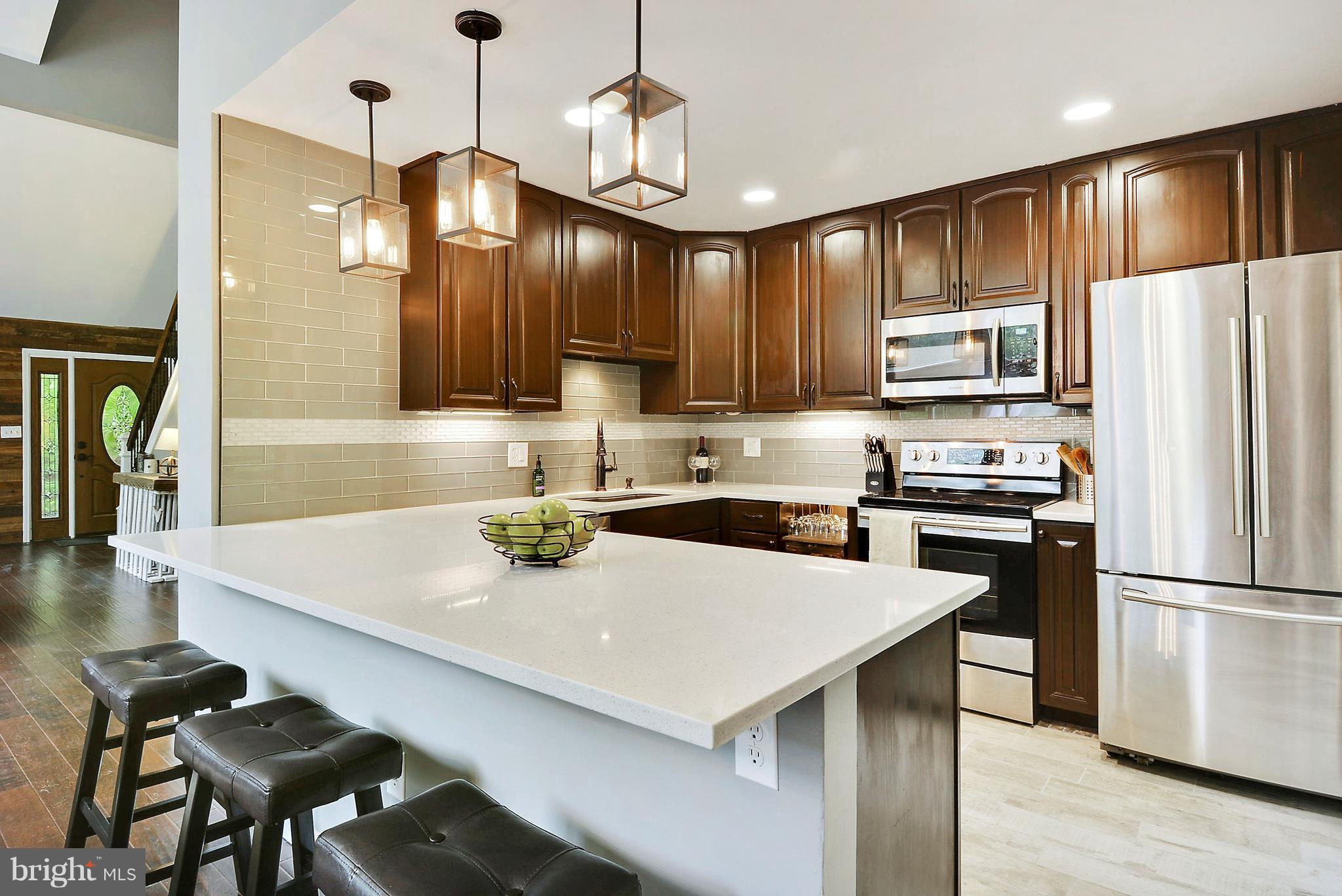 MOUNTAIN ROAD - Residential