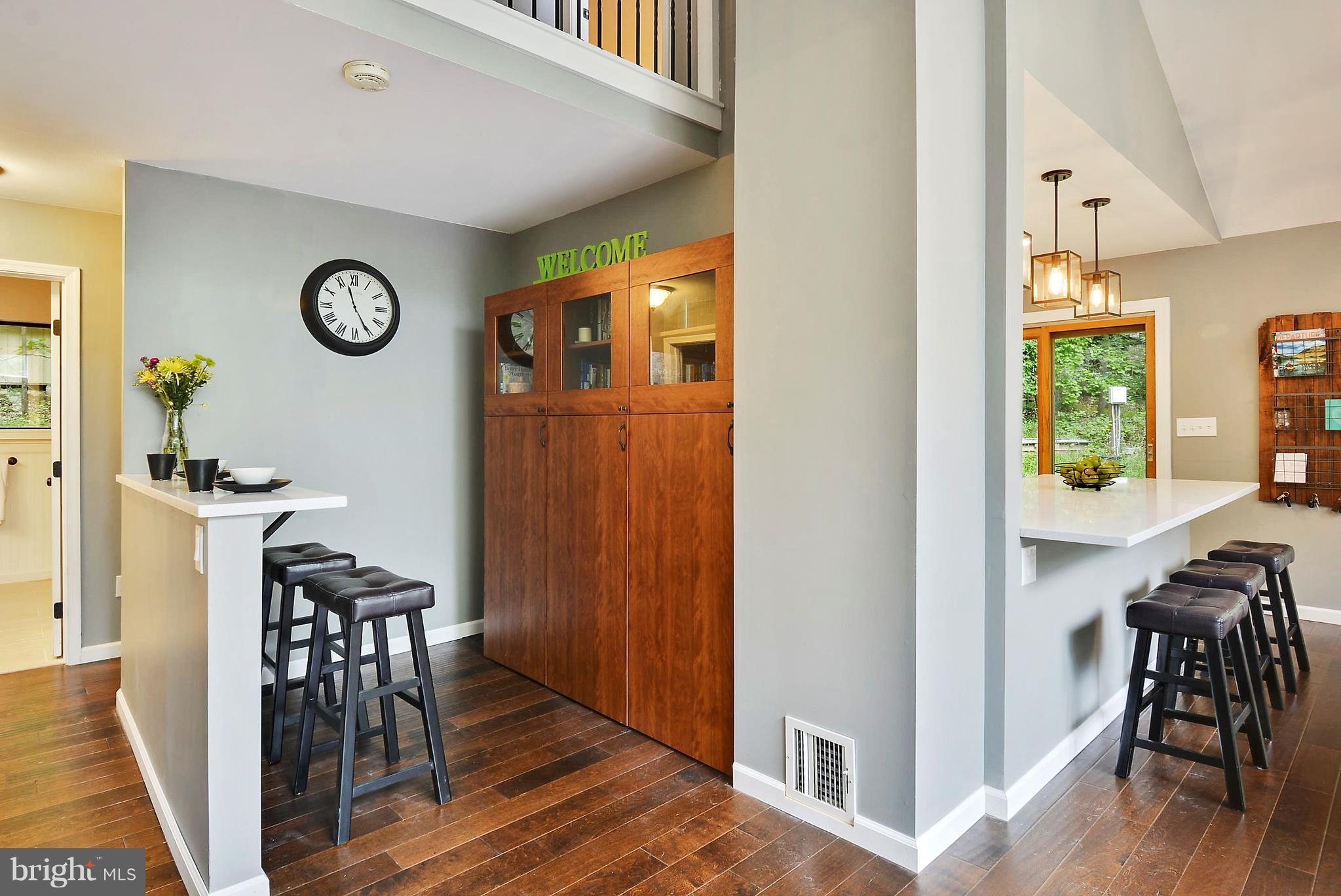 MOUNTAIN ROAD - Residential