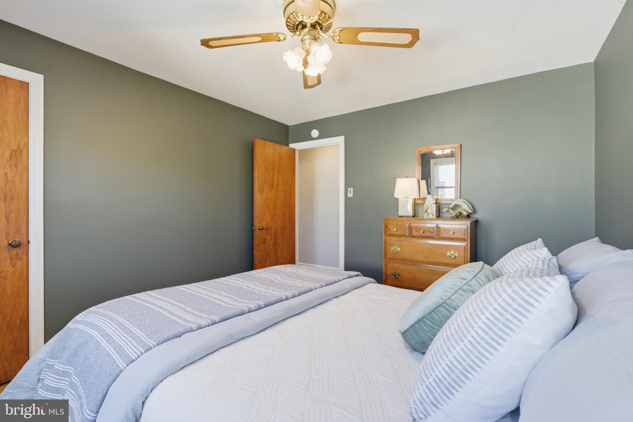 OAKMONT - Residential