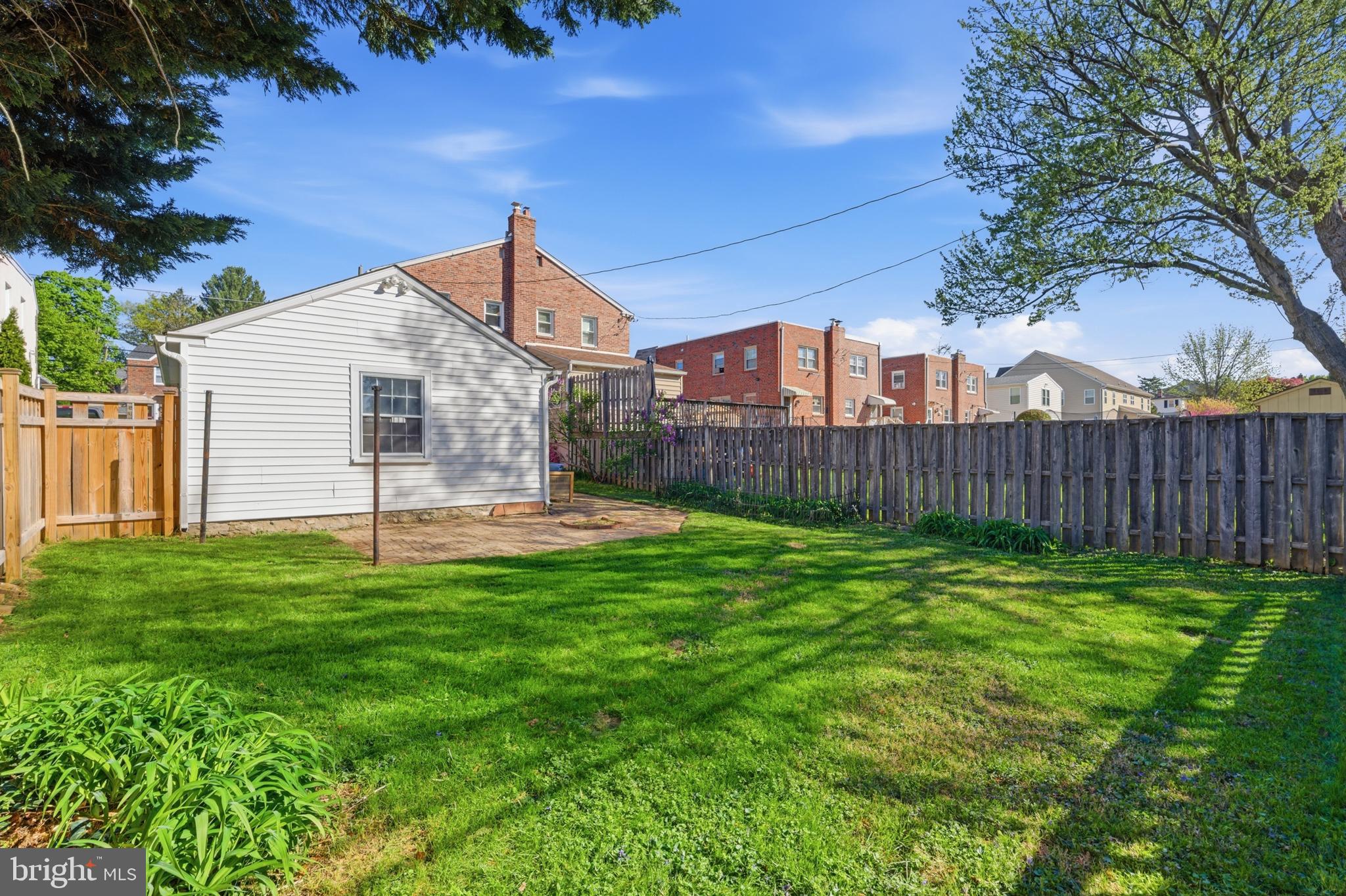 OAKMONT - Residential