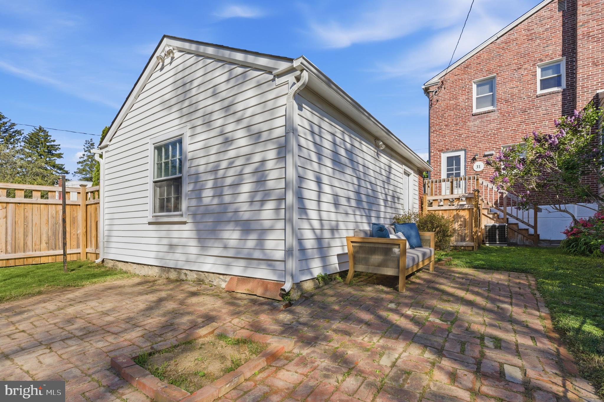 OAKMONT - Residential