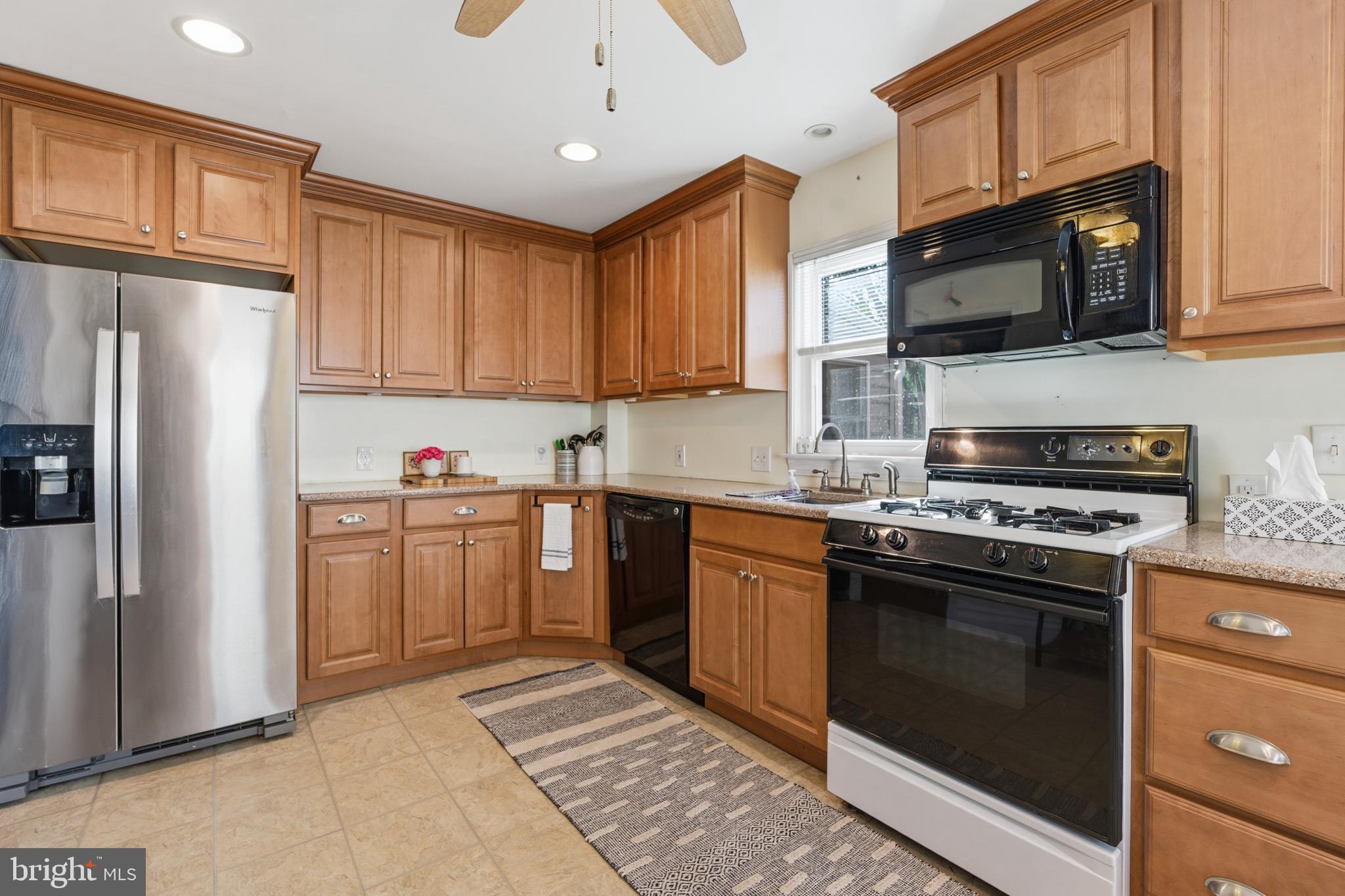 OAKMONT - Residential