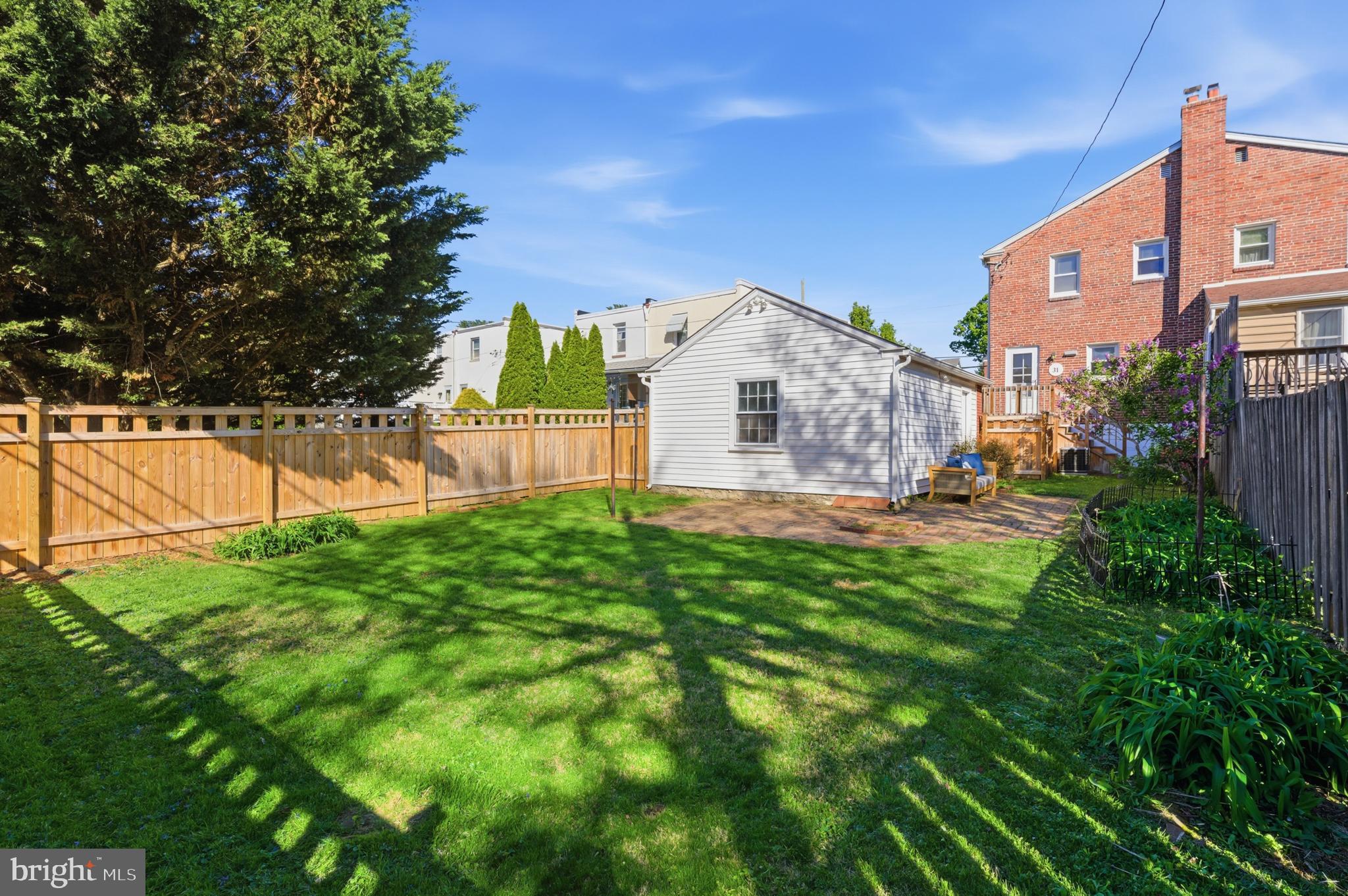 OAKMONT - Residential