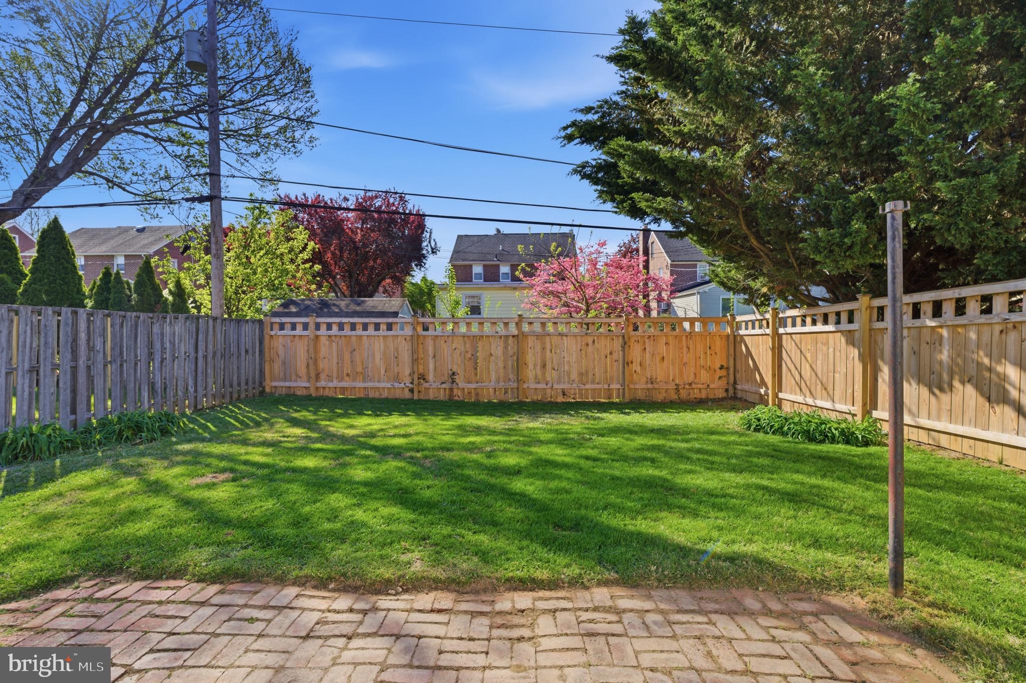 OAKMONT - Residential