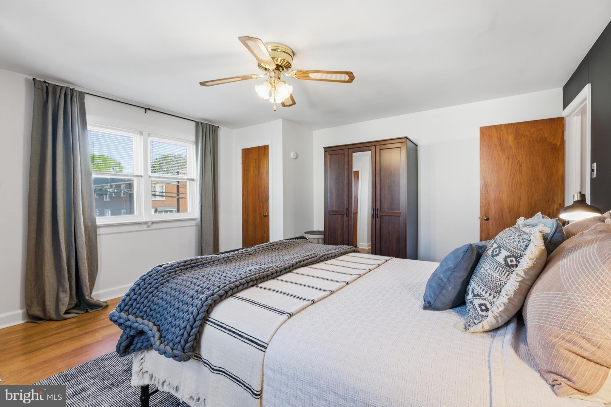 OAKMONT - Residential