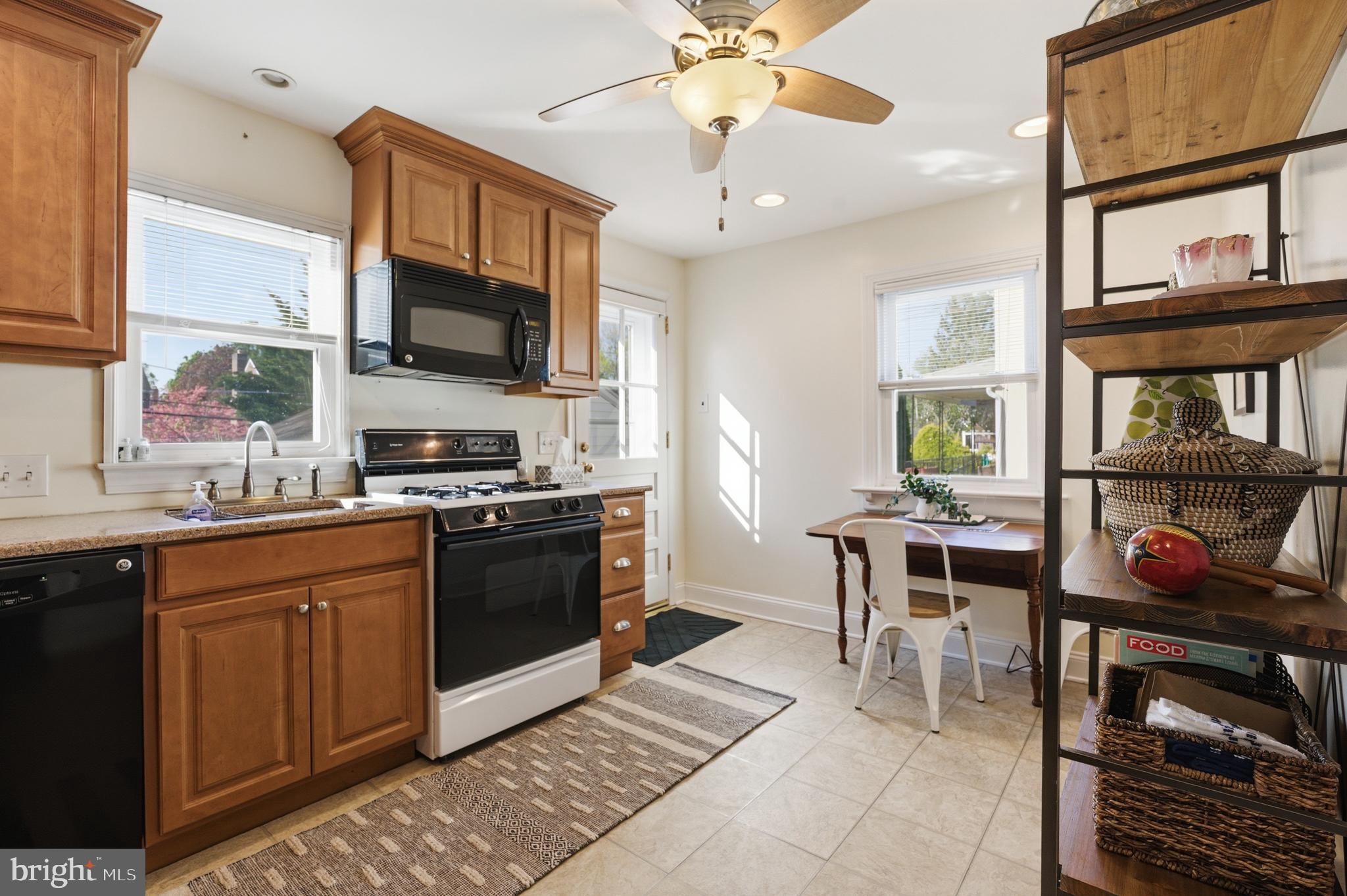 OAKMONT - Residential