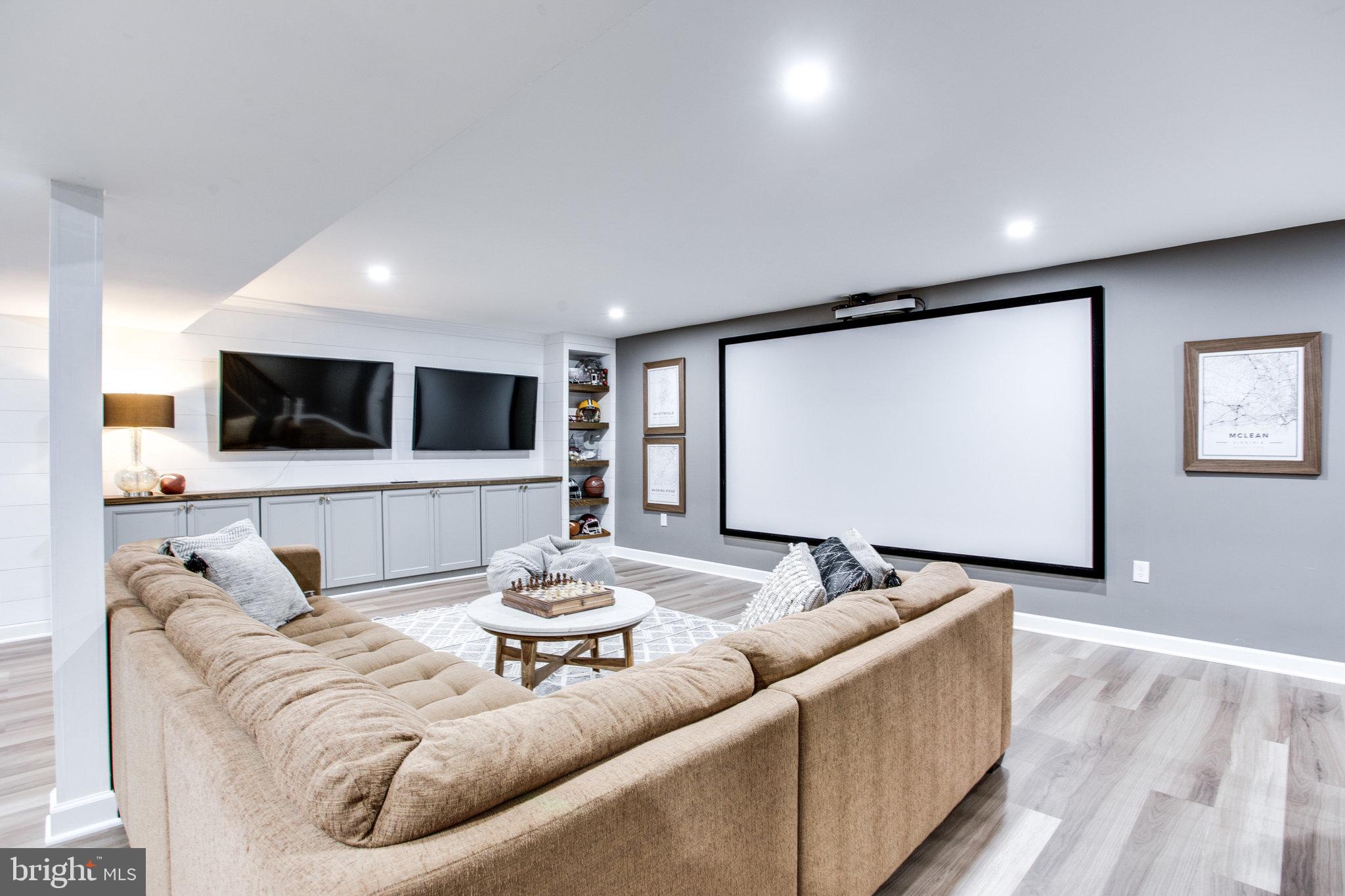 CEDARS OF MC LEAN - Residential