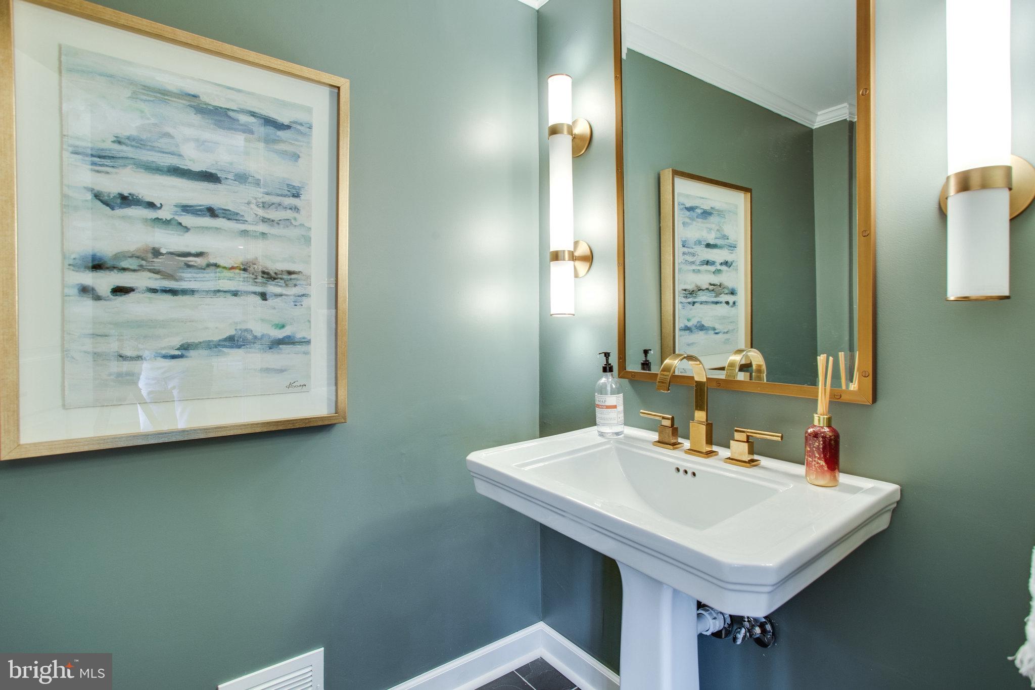 CEDARS OF MC LEAN - Residential