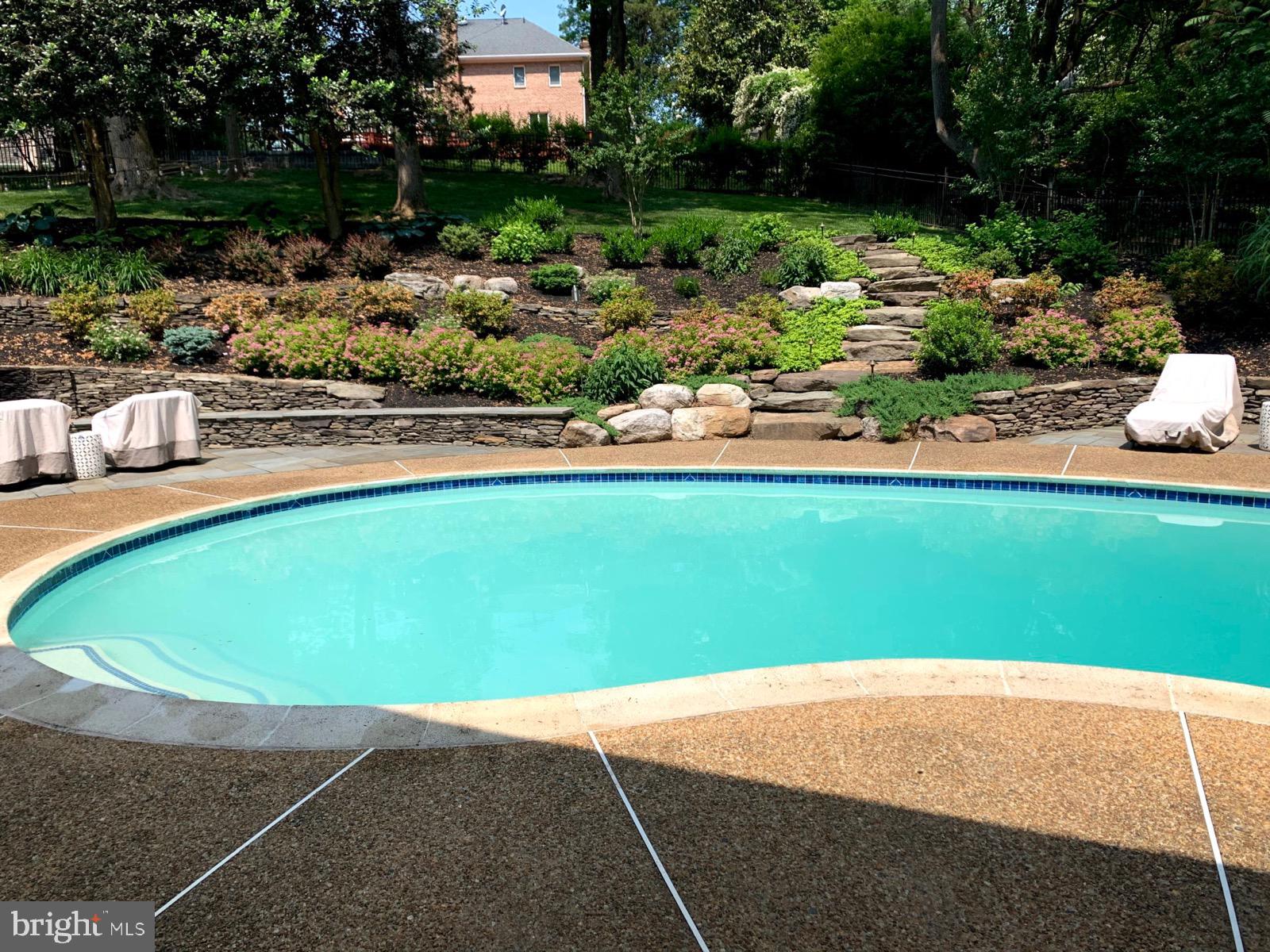 CEDARS OF MC LEAN - Residential