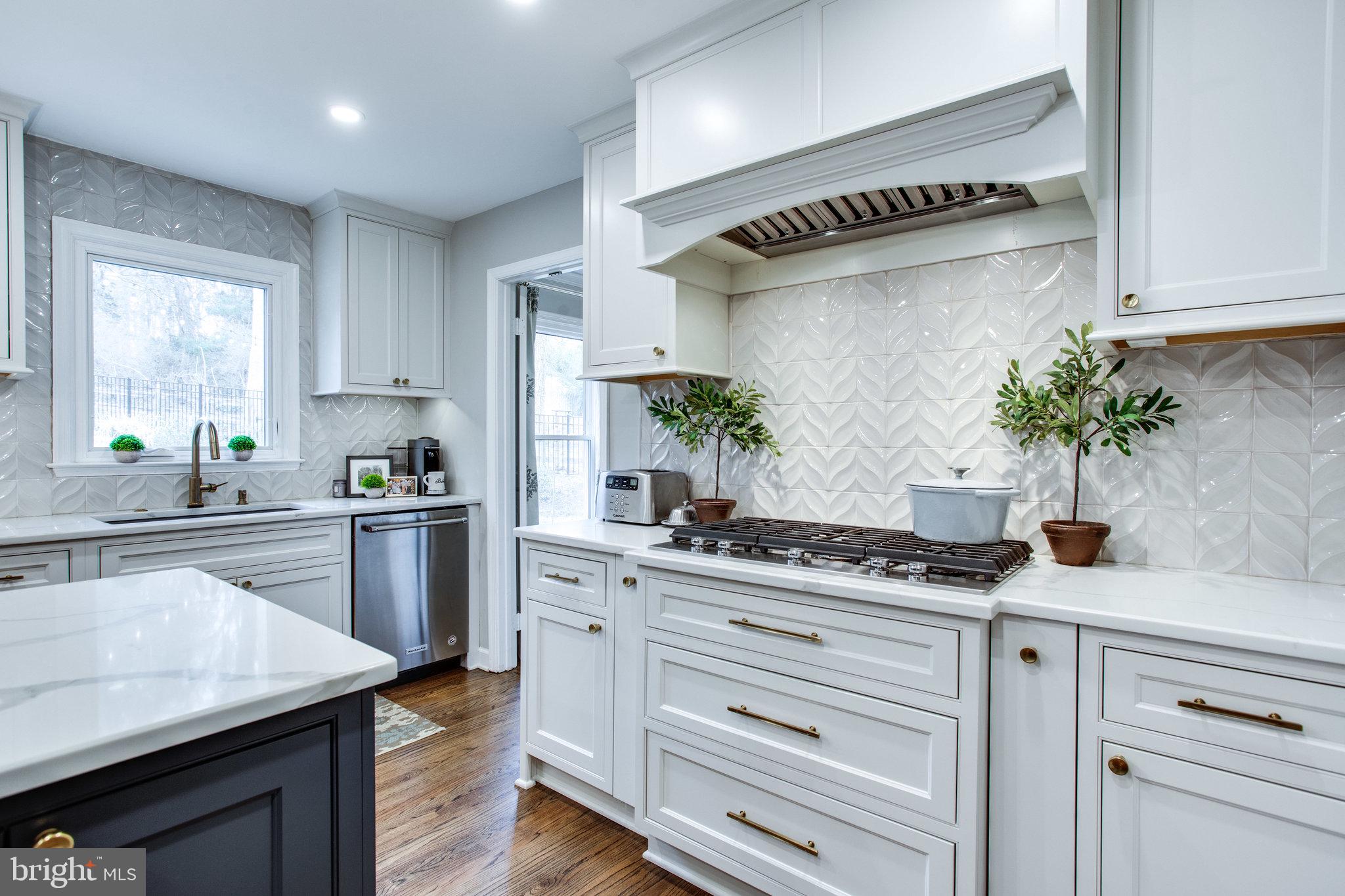 CEDARS OF MC LEAN - Residential