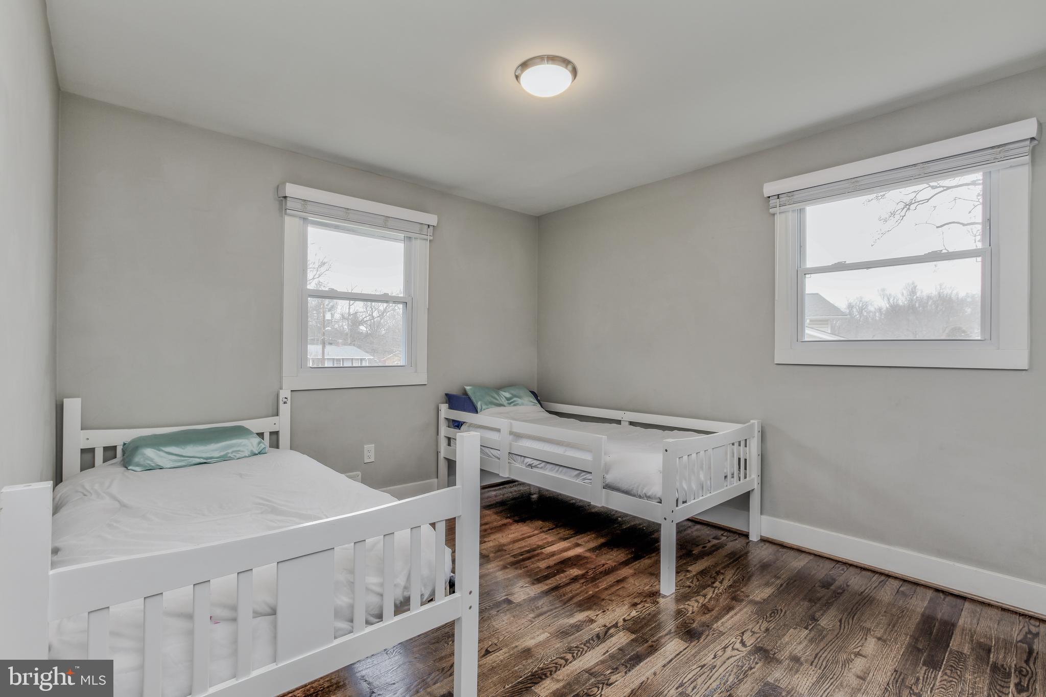 BEL PRE WOODS - Residential