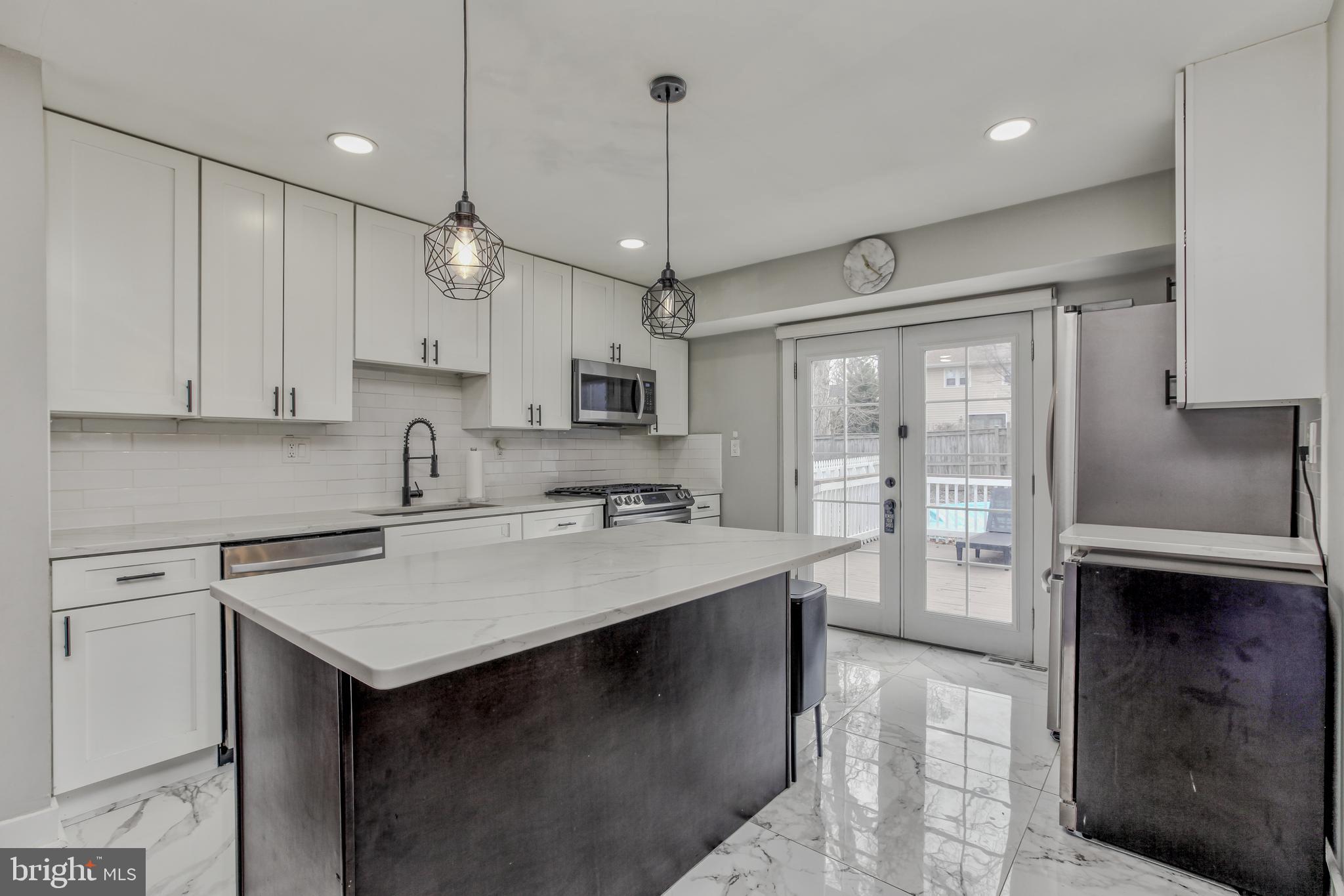 BEL PRE WOODS - Residential