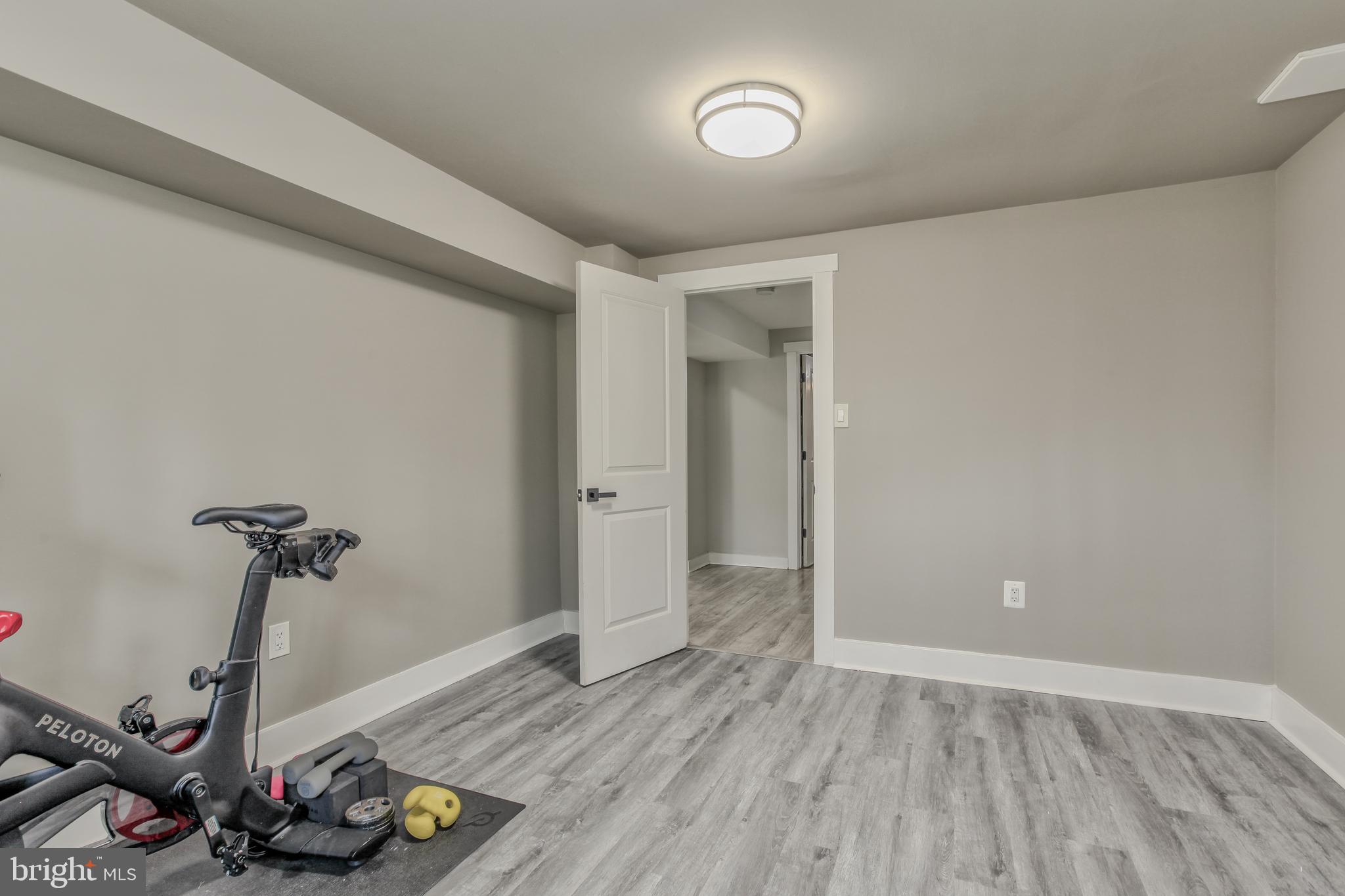 BEL PRE WOODS - Residential