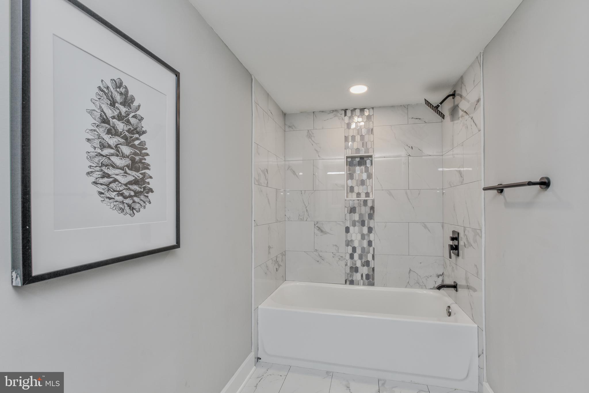 BEL PRE WOODS - Residential