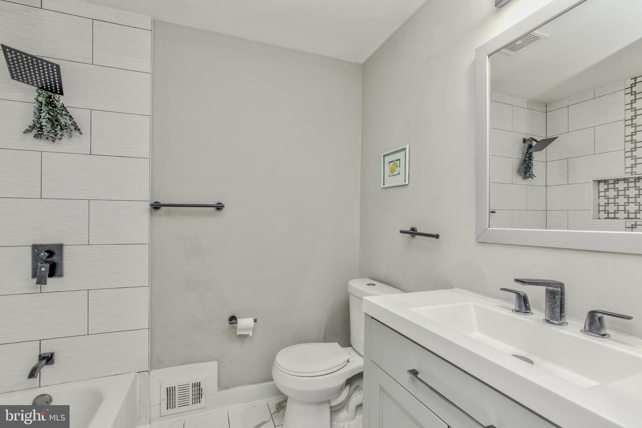 BEL PRE WOODS - Residential