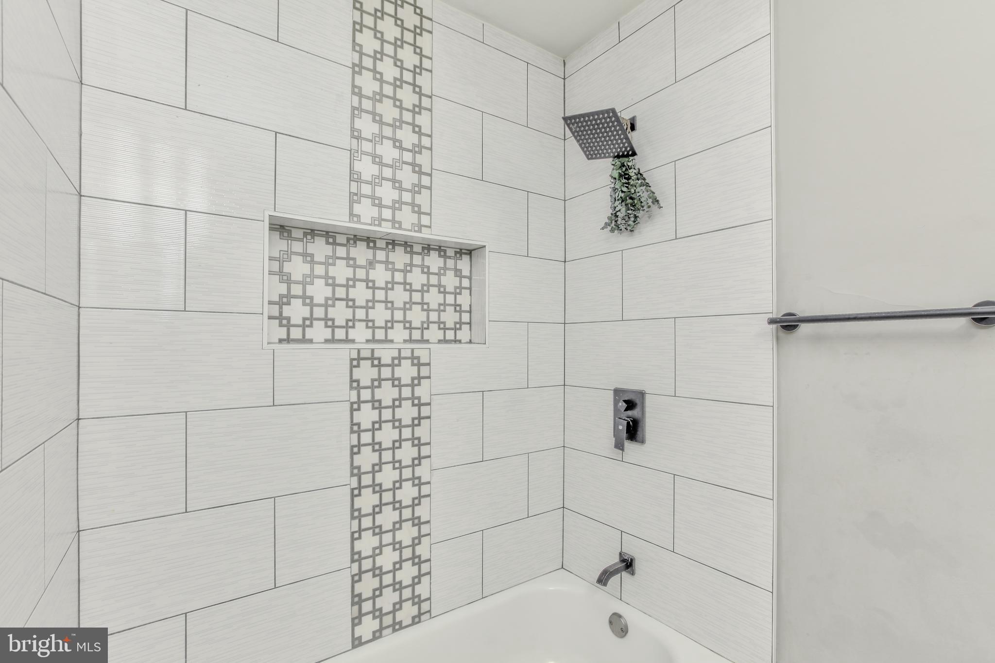 BEL PRE WOODS - Residential