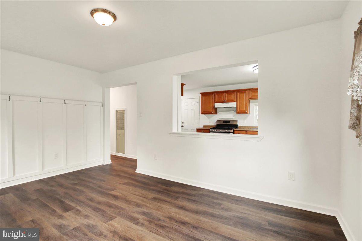 1257 DAUPHIN PLACE