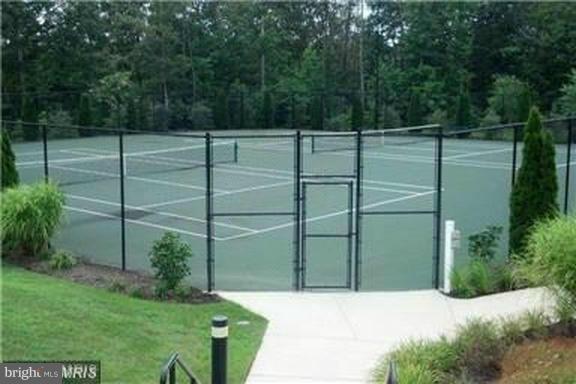 LEE'S PARKE - Residential