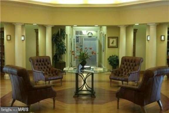 LEE'S PARKE - Residential