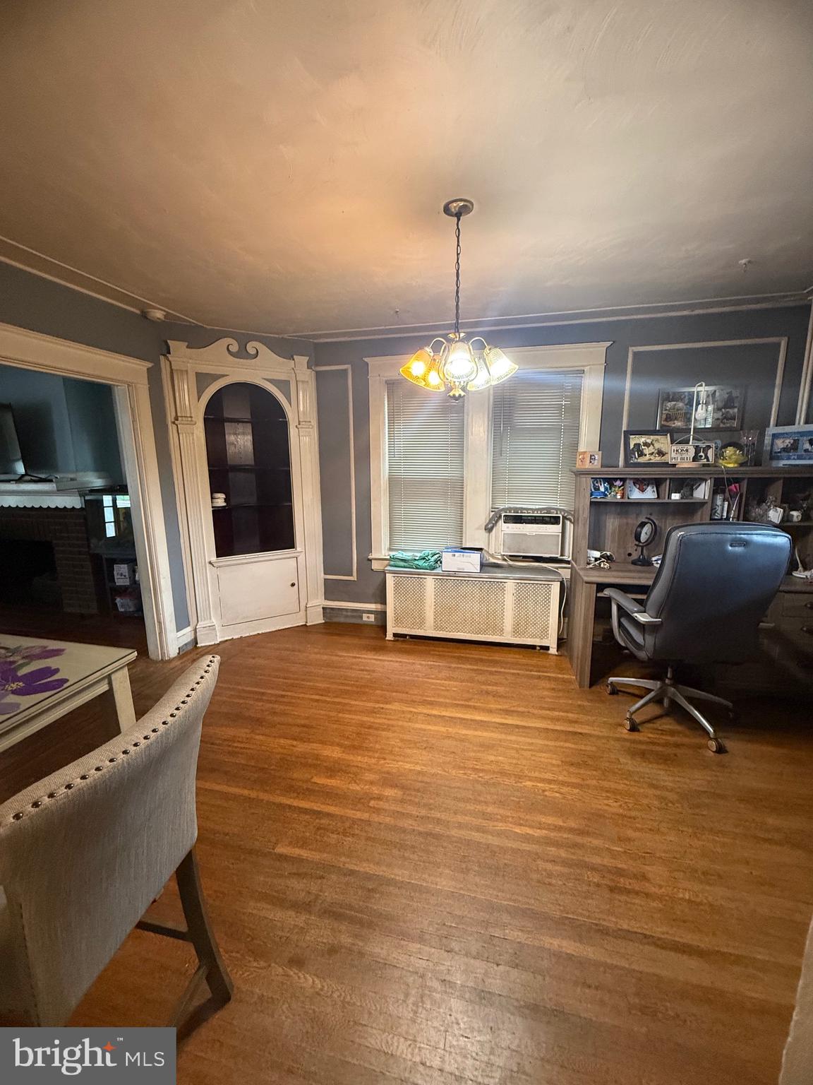 109 W COTTAGE PLACE