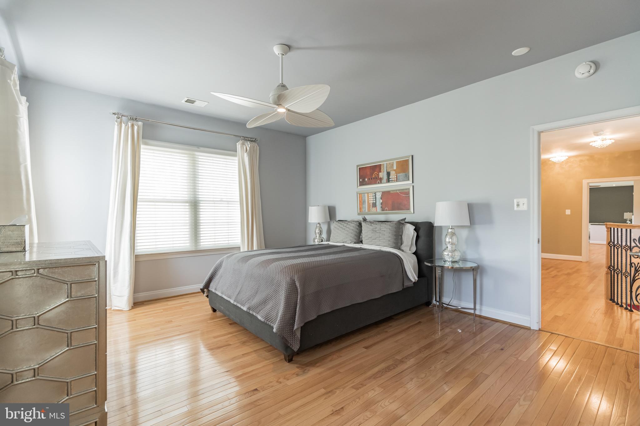 HAMPSHIRE GREENS - Residential