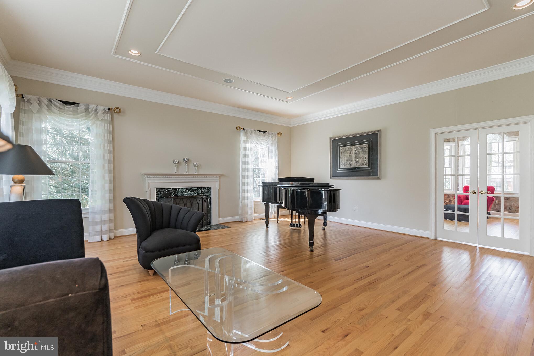 HAMPSHIRE GREENS - Residential