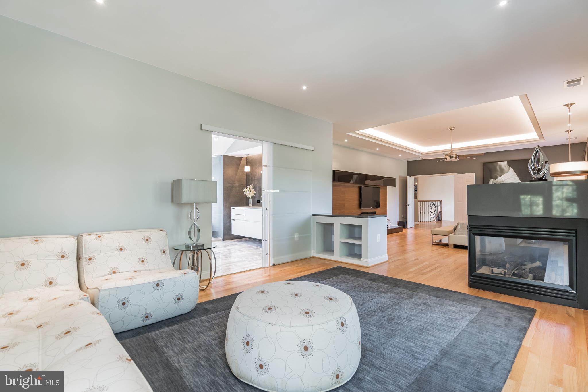 HAMPSHIRE GREENS - Residential