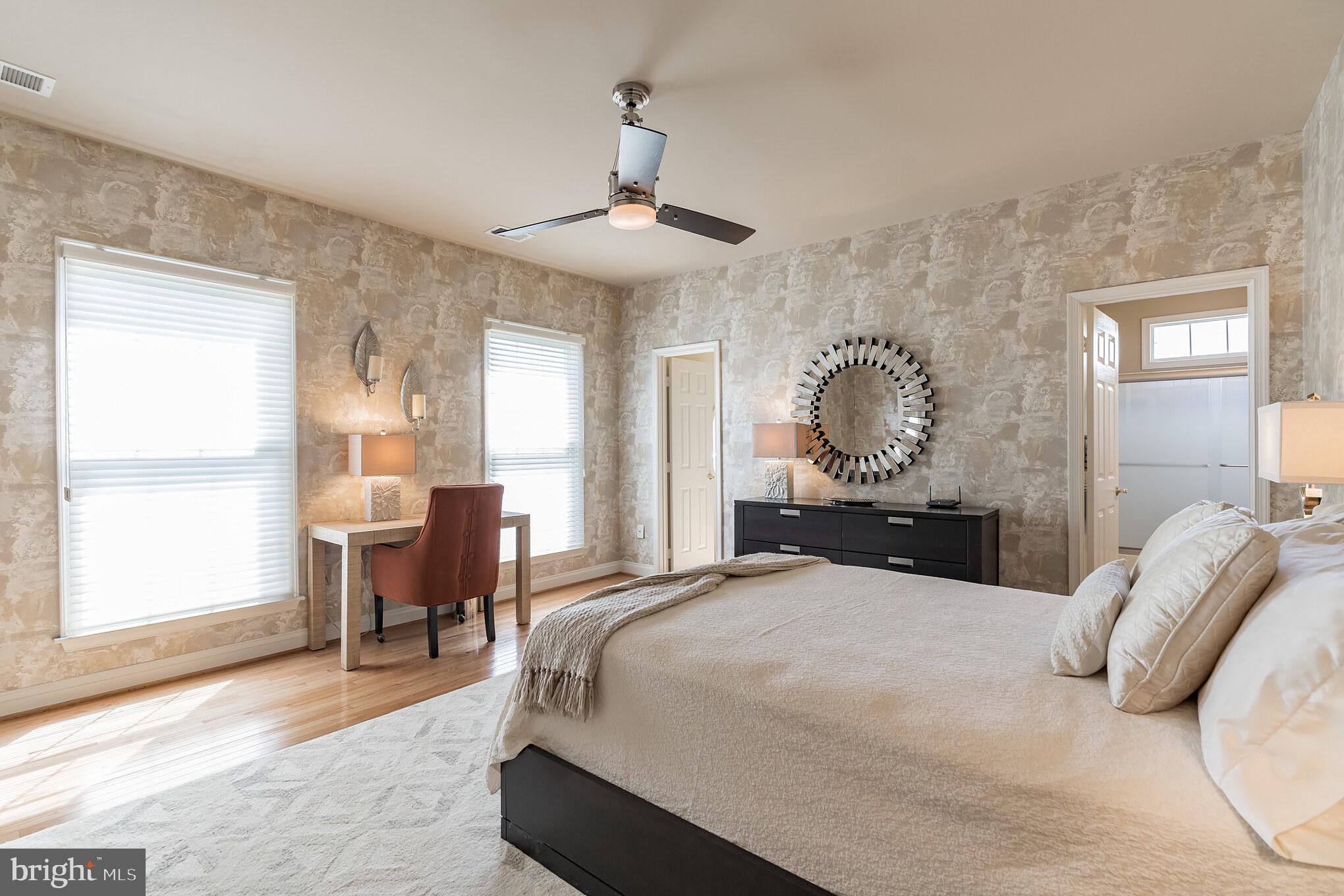 HAMPSHIRE GREENS - Residential