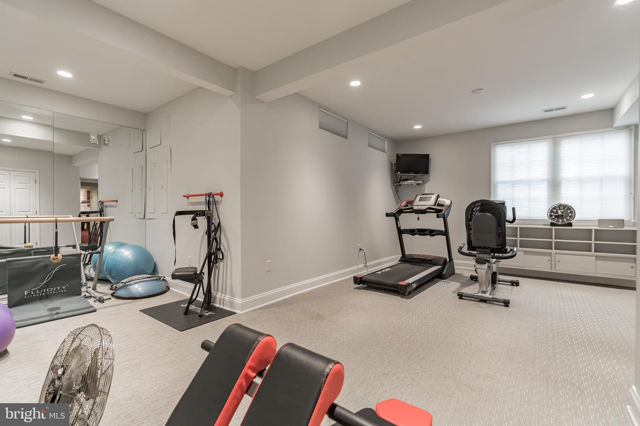 HAMPSHIRE GREENS - Residential