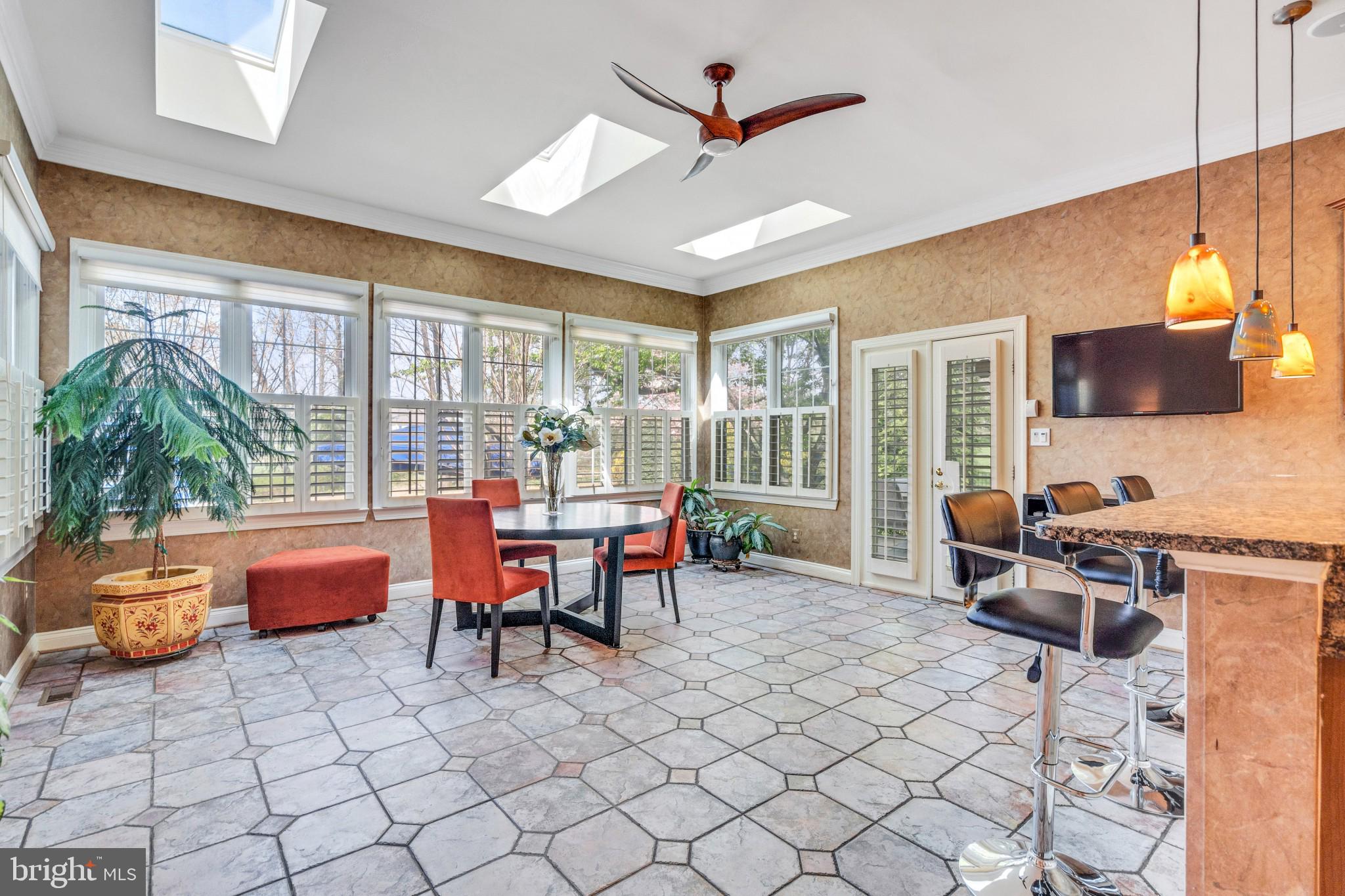 HAMPSHIRE GREENS - Residential