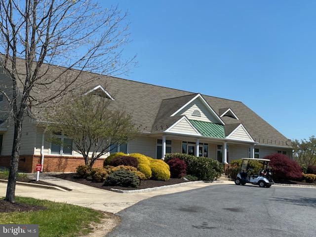 HAMPSHIRE GREENS - Residential