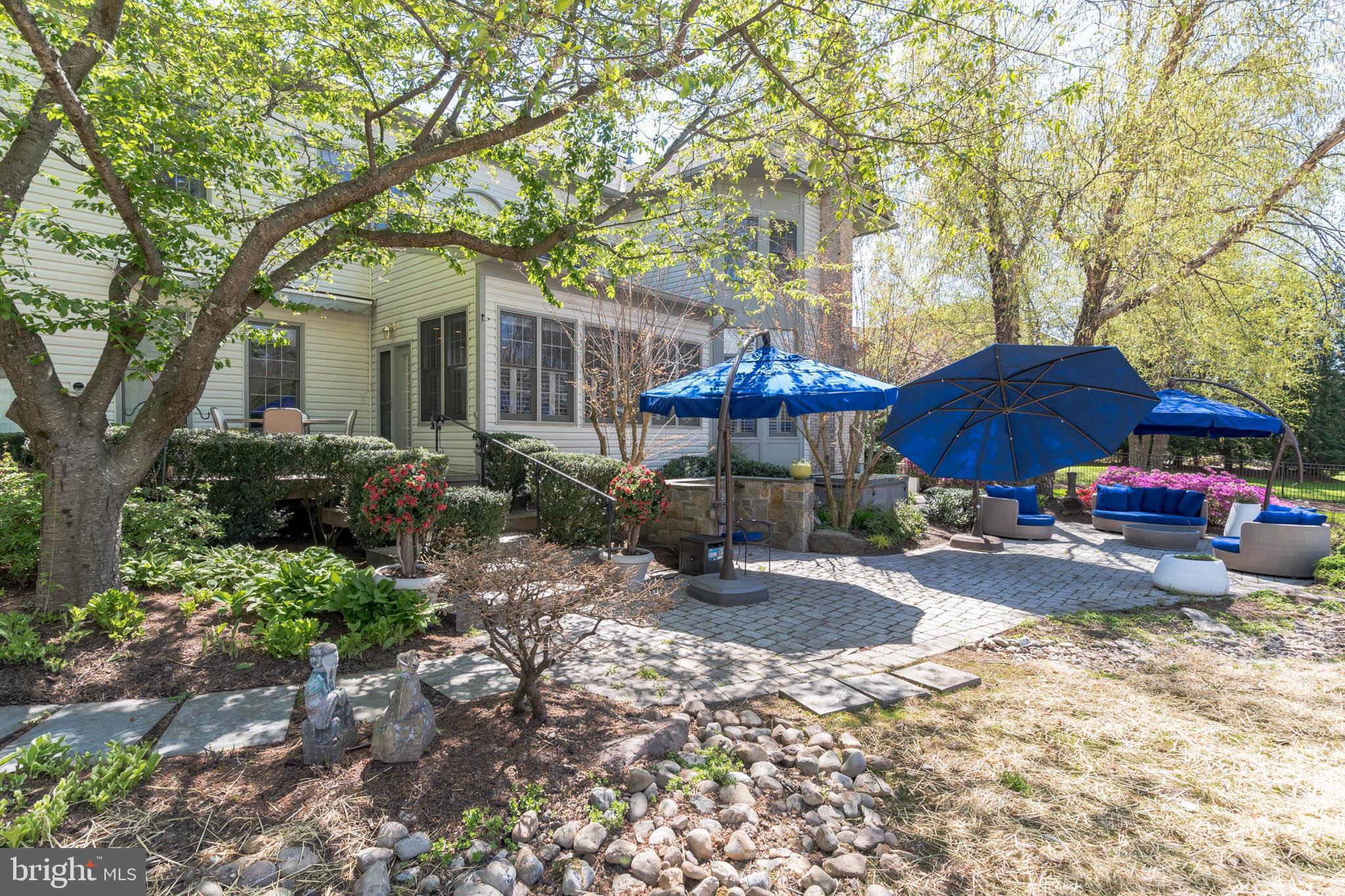 HAMPSHIRE GREENS - Residential