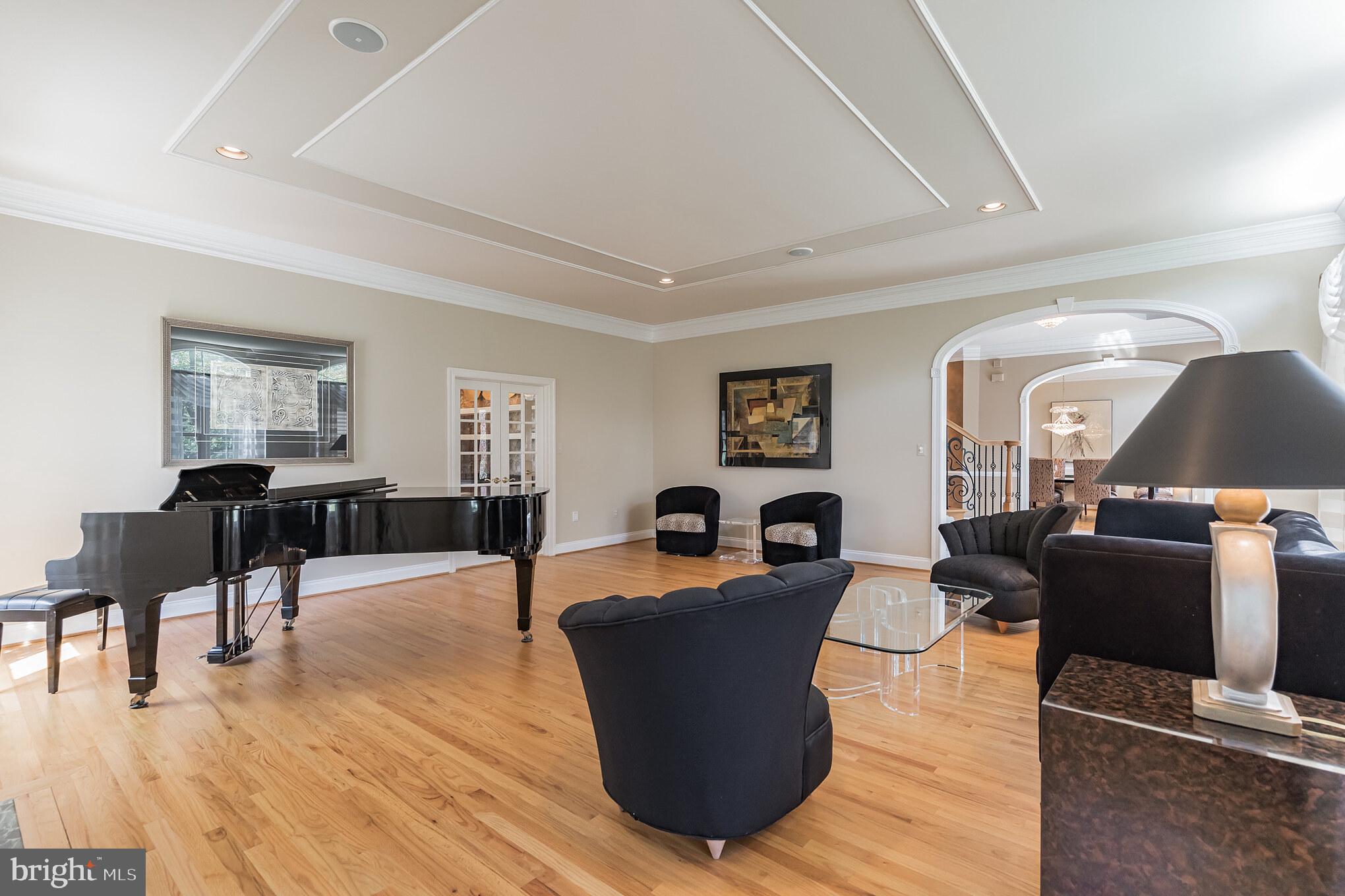 HAMPSHIRE GREENS - Residential