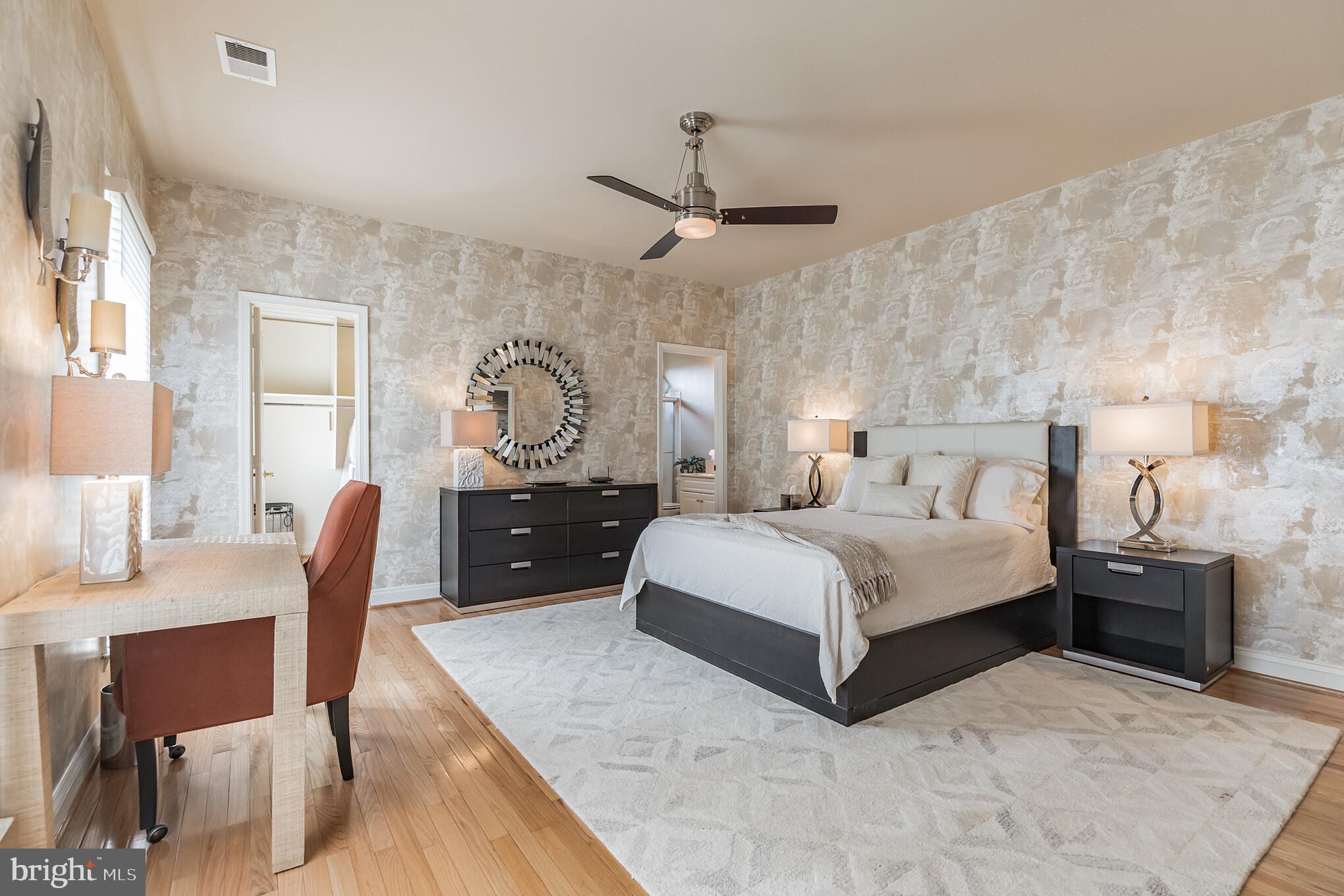 HAMPSHIRE GREENS - Residential