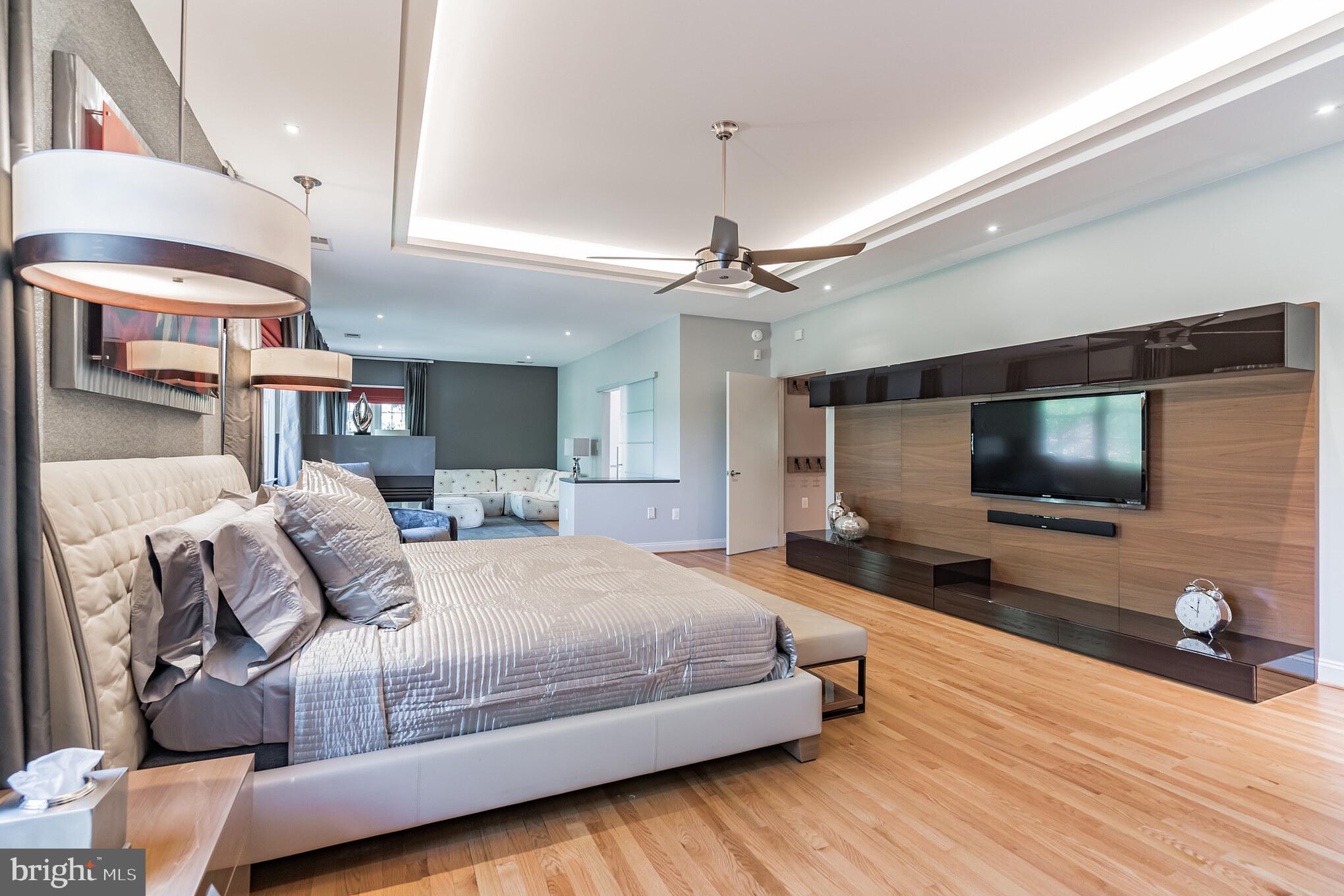 HAMPSHIRE GREENS - Residential