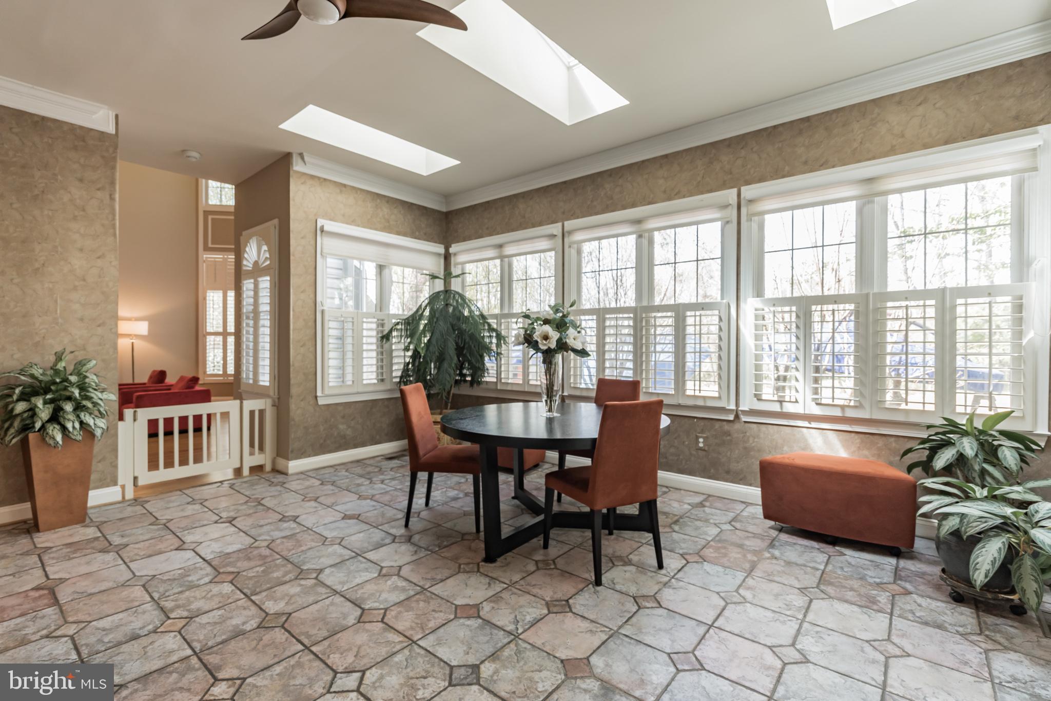 HAMPSHIRE GREENS - Residential