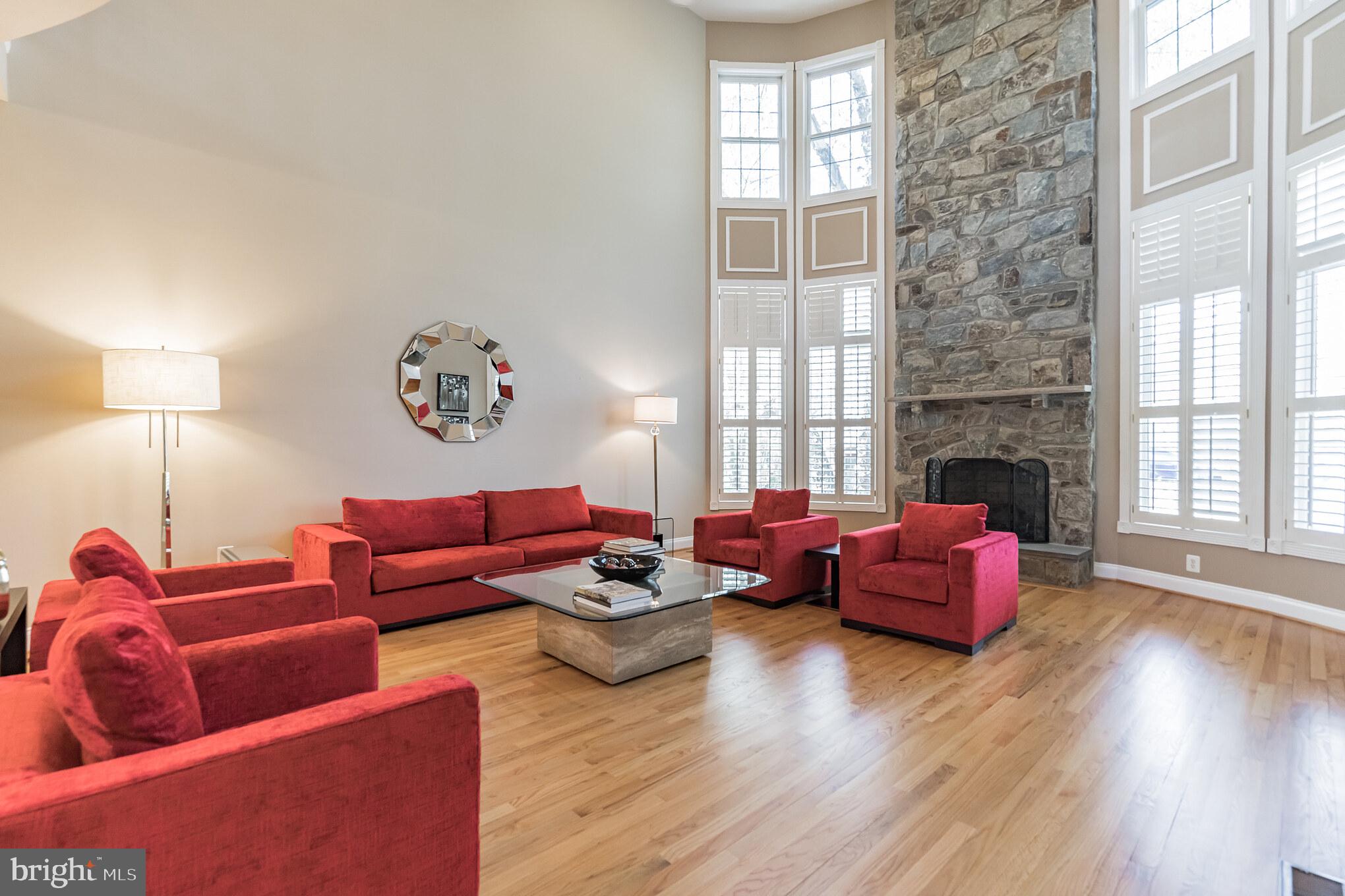 HAMPSHIRE GREENS - Residential