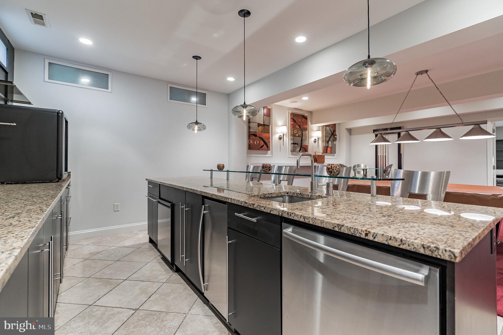 HAMPSHIRE GREENS - Residential