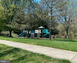 HAMPSHIRE GREENS - Residential