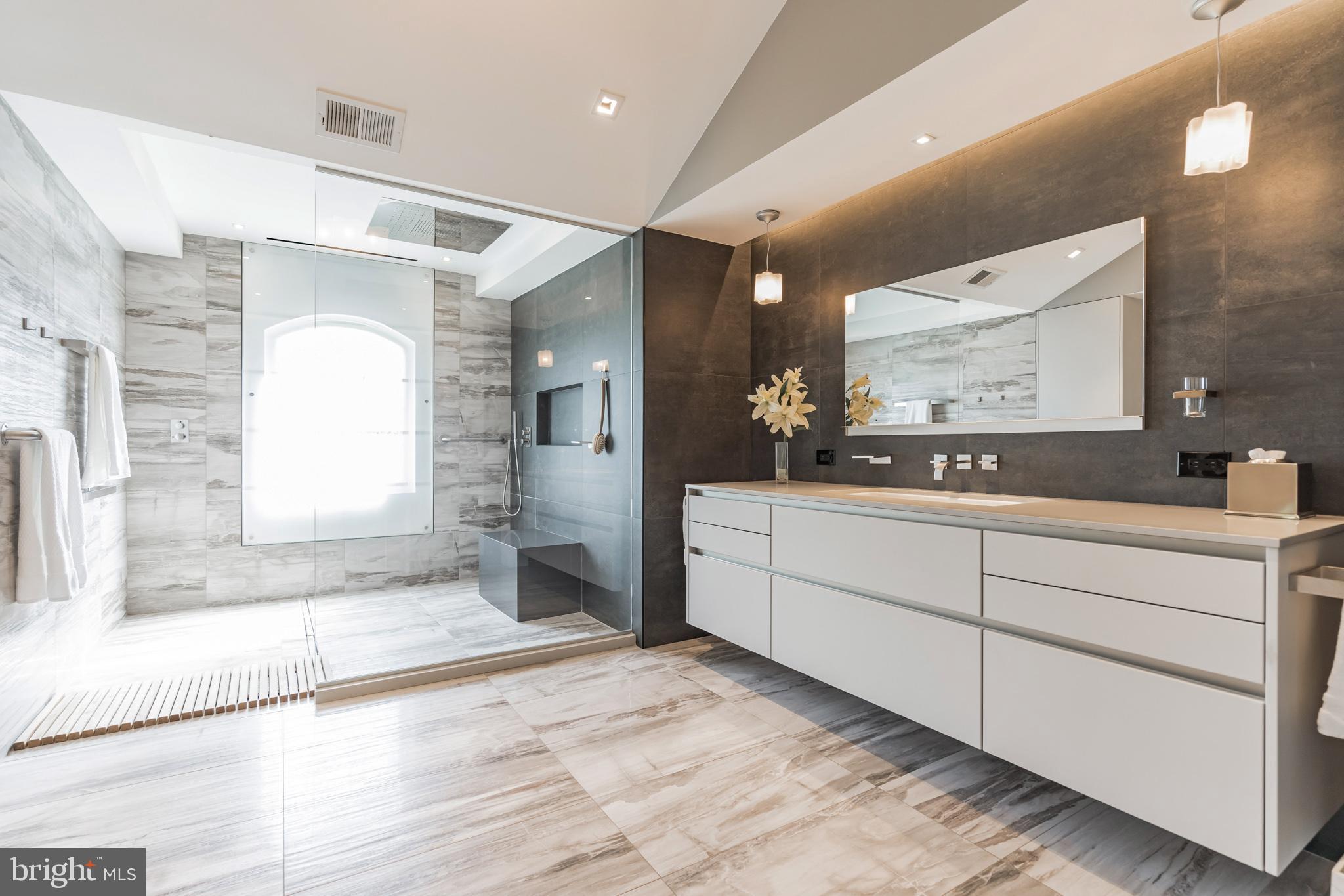 HAMPSHIRE GREENS - Residential