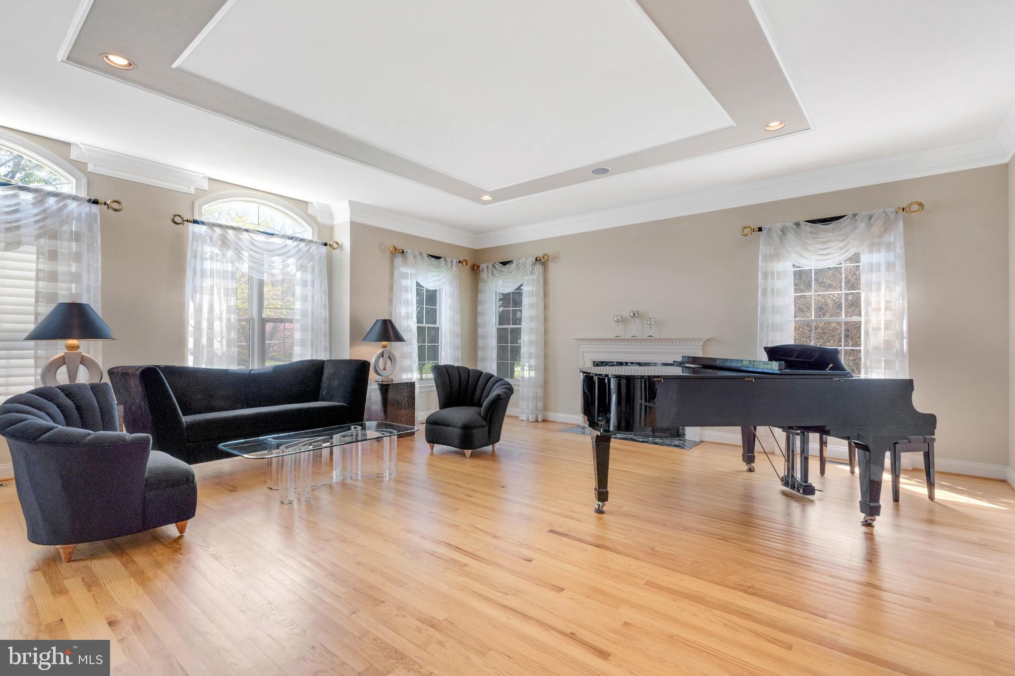 HAMPSHIRE GREENS - Residential