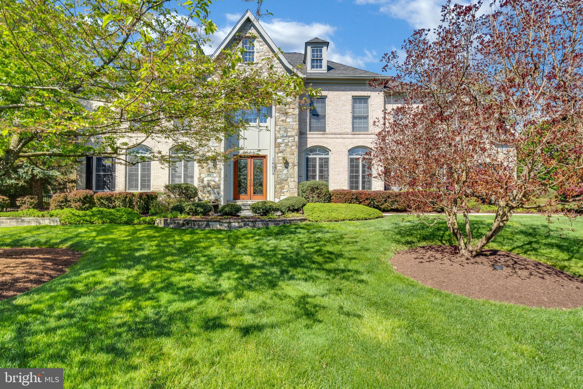 HAMPSHIRE GREENS - Residential