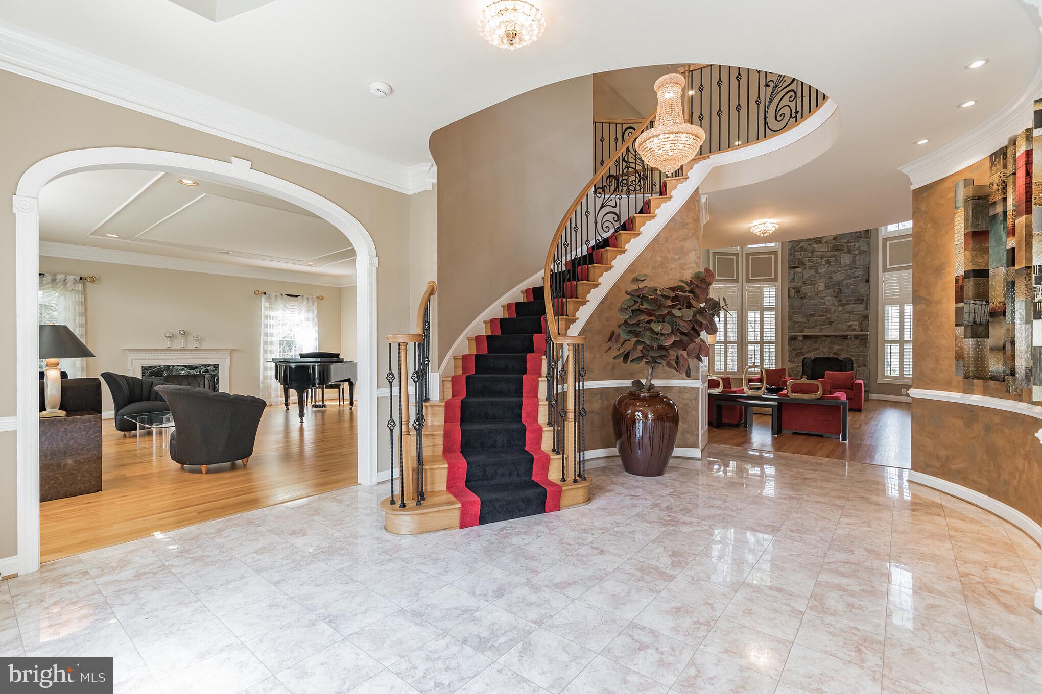 HAMPSHIRE GREENS - Residential